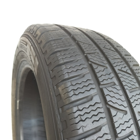 Pirelli 215/60 r17 winter carrier art. G159
