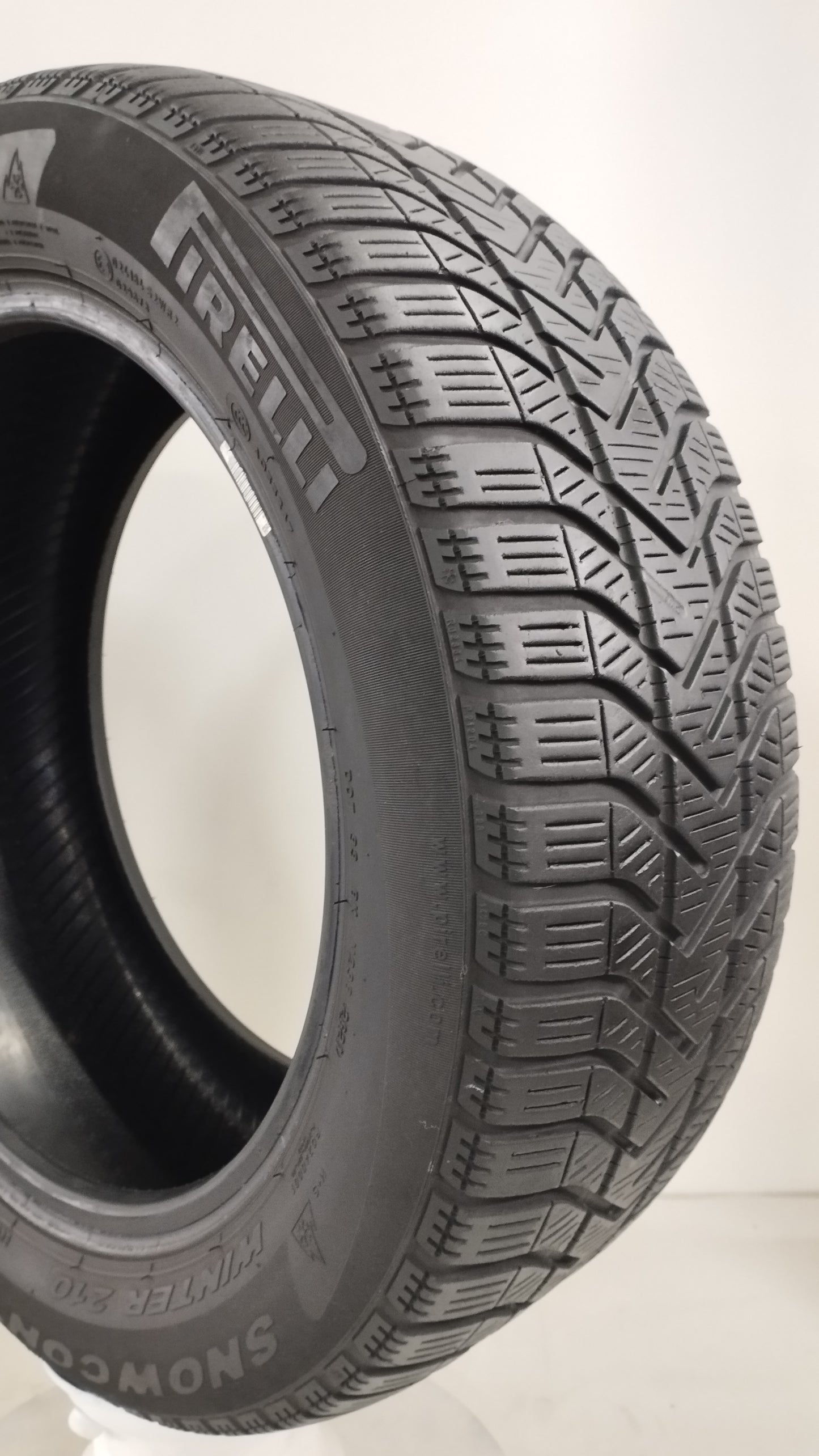 pirelli 205/55 r16 snowcontrol winter 210 cod.X105