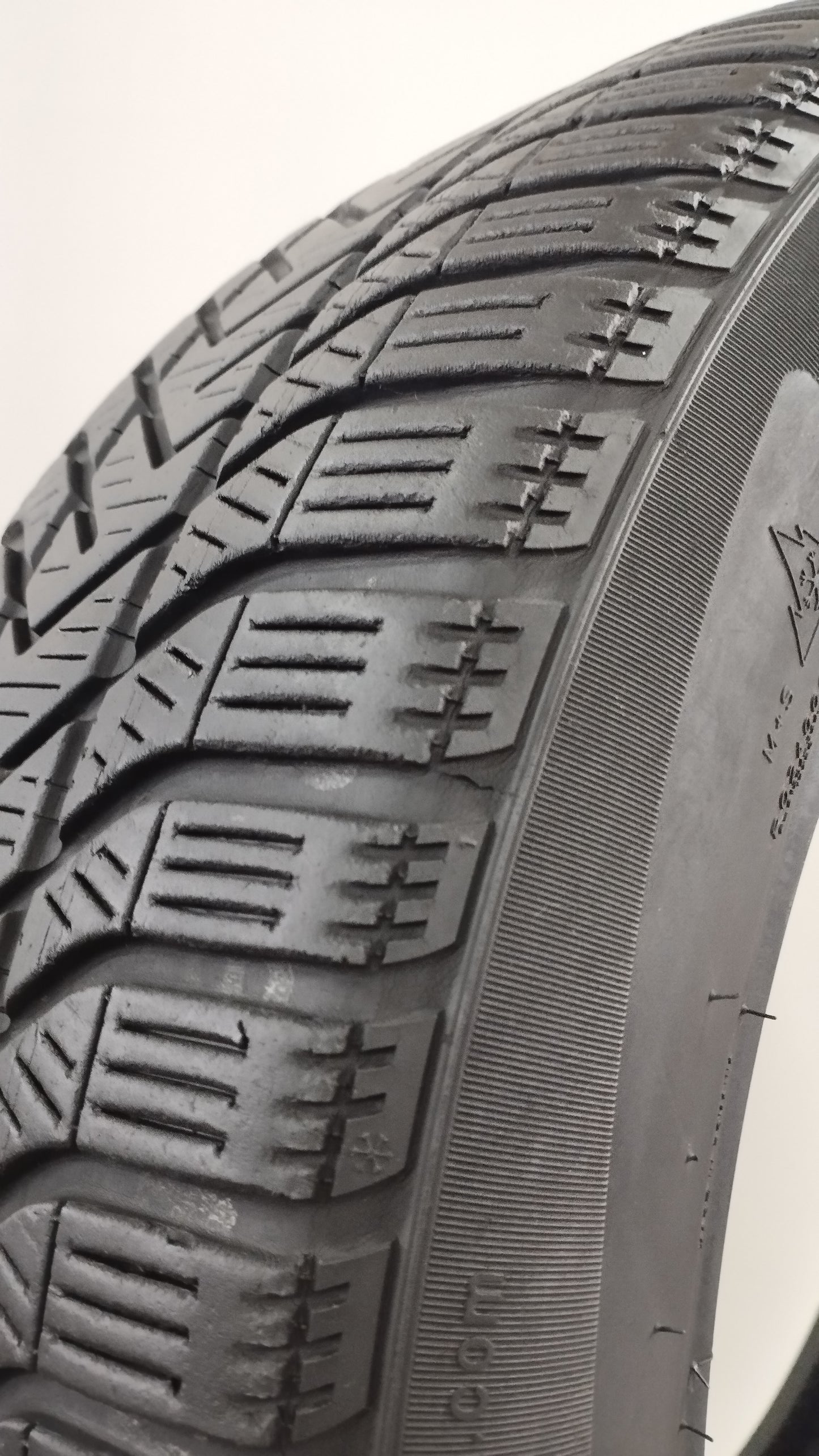 pirelli 205/55 r16 snowcontrol winter 210 cod.X105