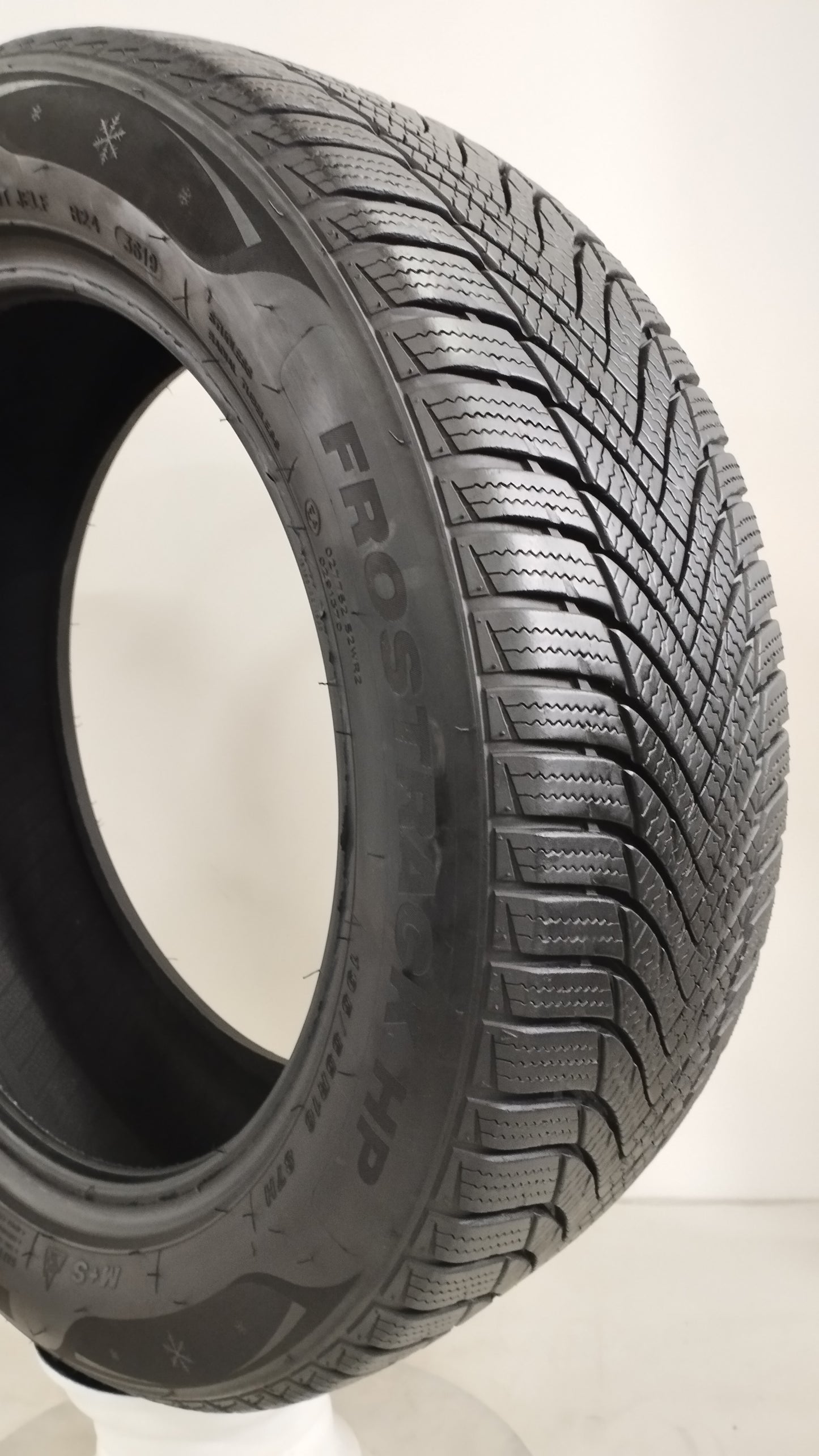minerva 195/55 r16 frost track hp Art. x114