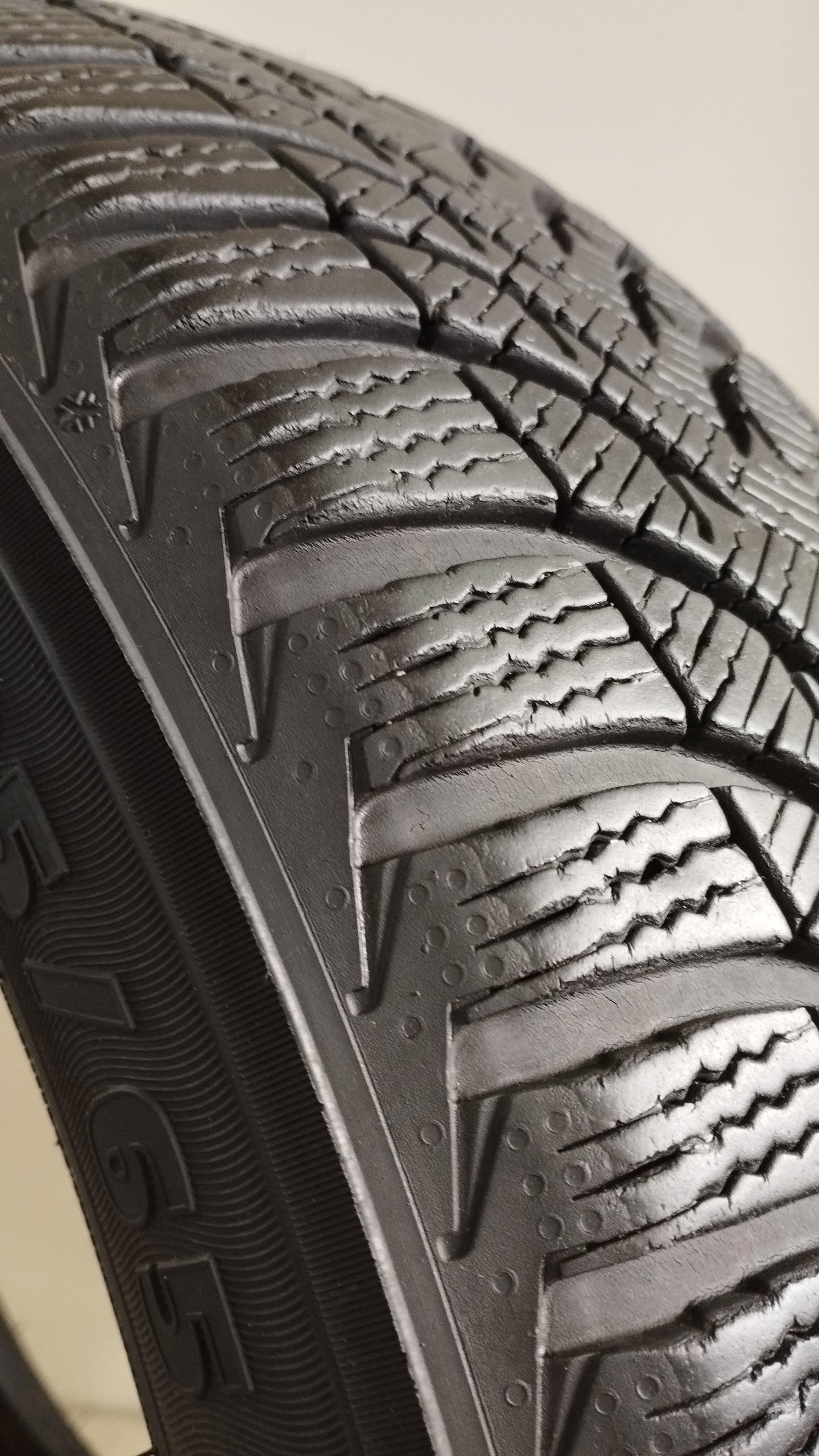 Michelin 185/65 r15 alpin a4 art. x156