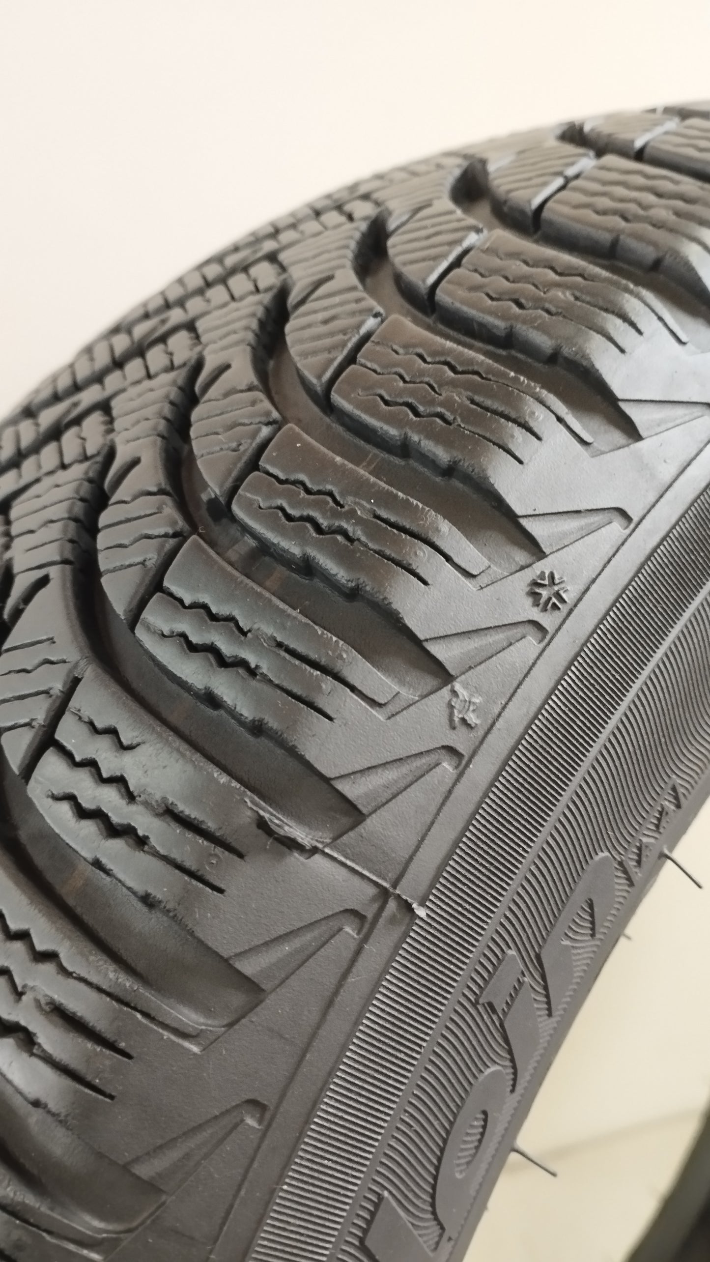 michelin 185/60 r15 alpin a4 art. x192