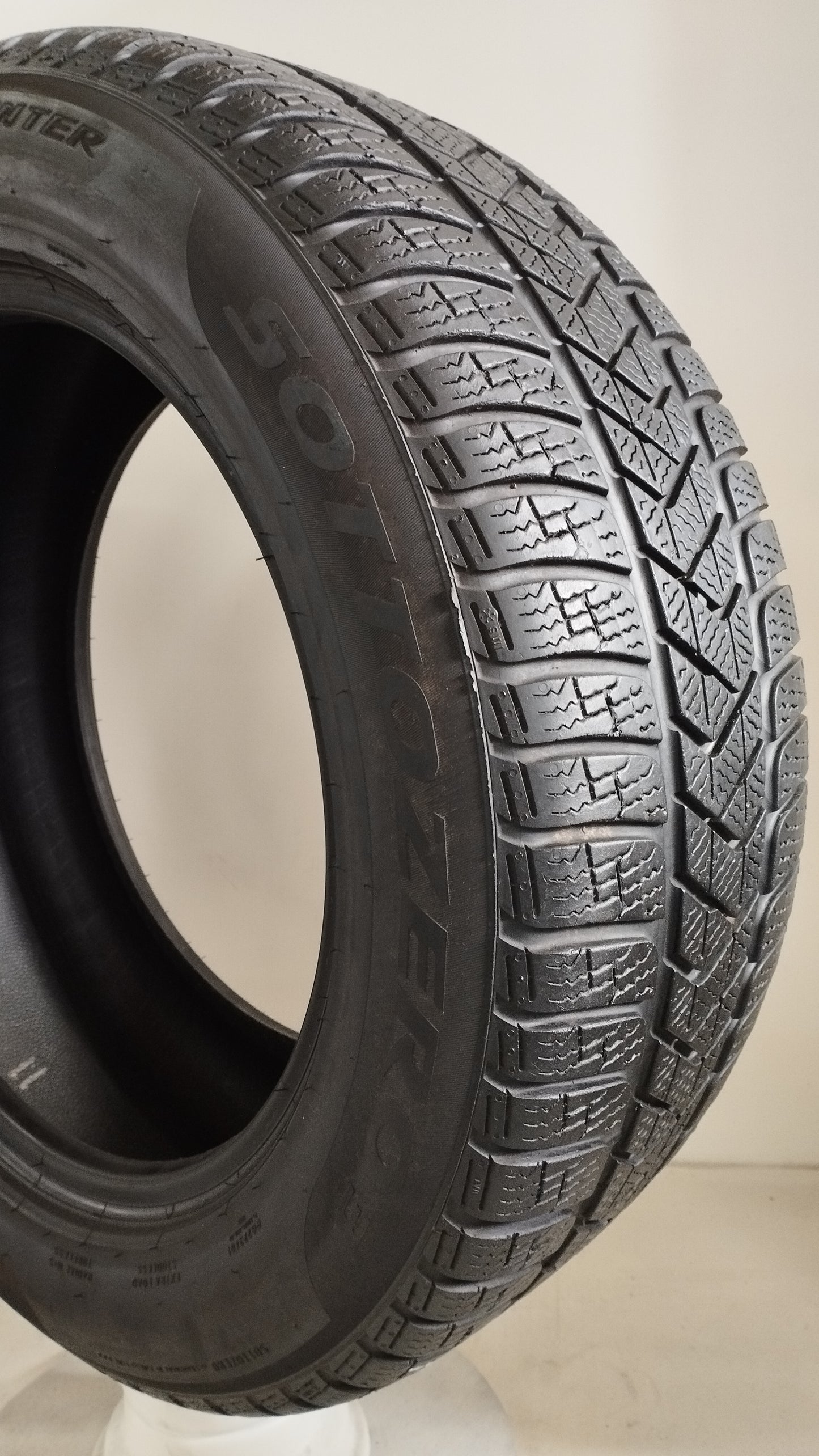 pirelli 235/55 r17 sottozero 3 X202