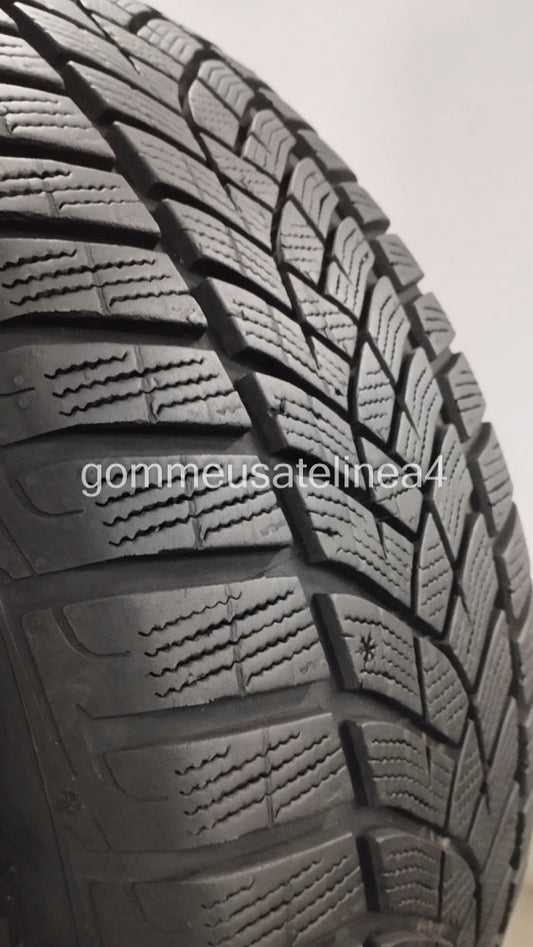 Goodyear 225/55 r17 ultra grip performance rft art. X372