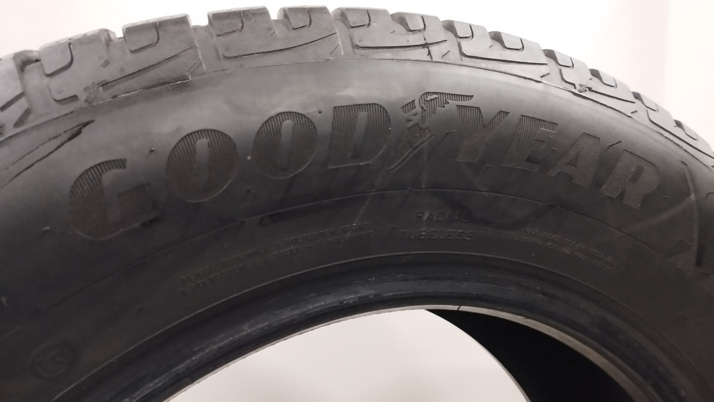 goodyear 215/65 R16 ultragrip gen-1 ART. X865