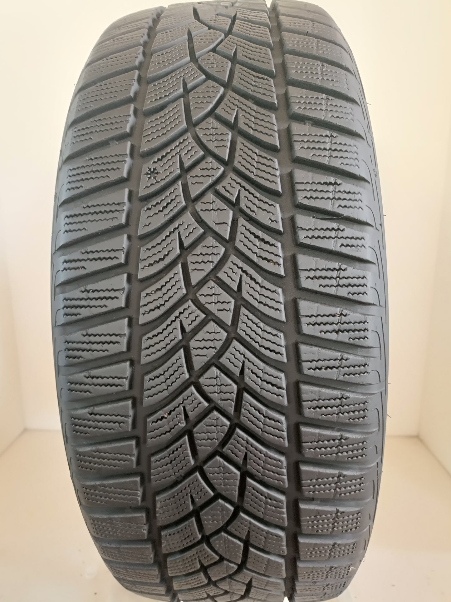 Pneumatico usato goodyear 205/50 r17 ultragrip performance + cod. XX105