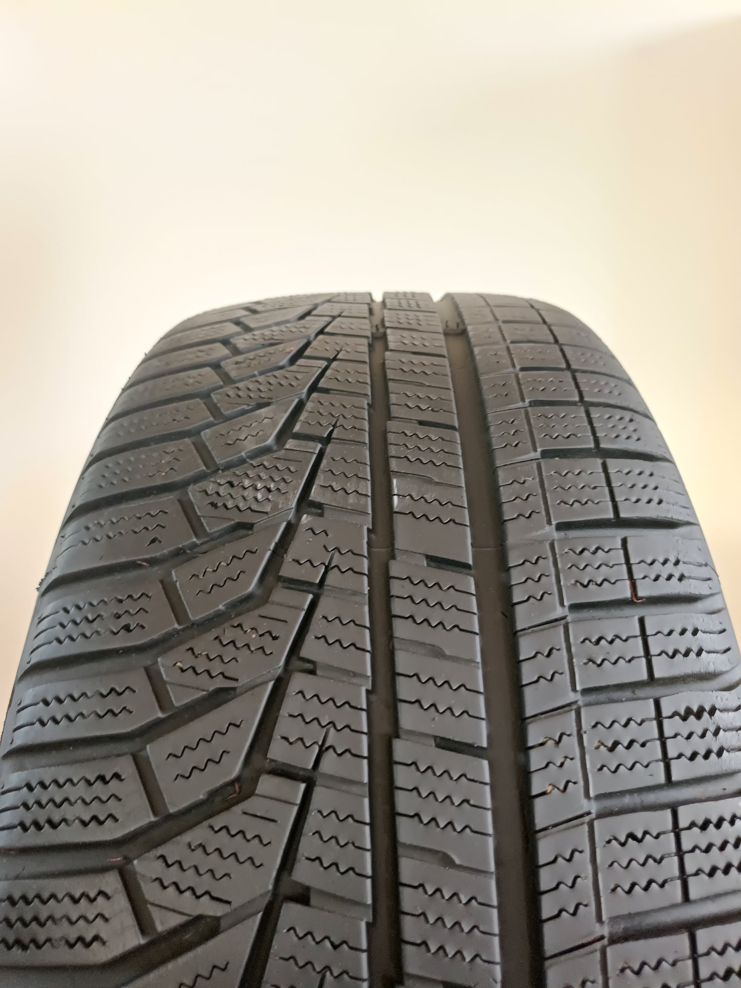 hankook 215/55 r17 wintericept evo 2 cod. XX106