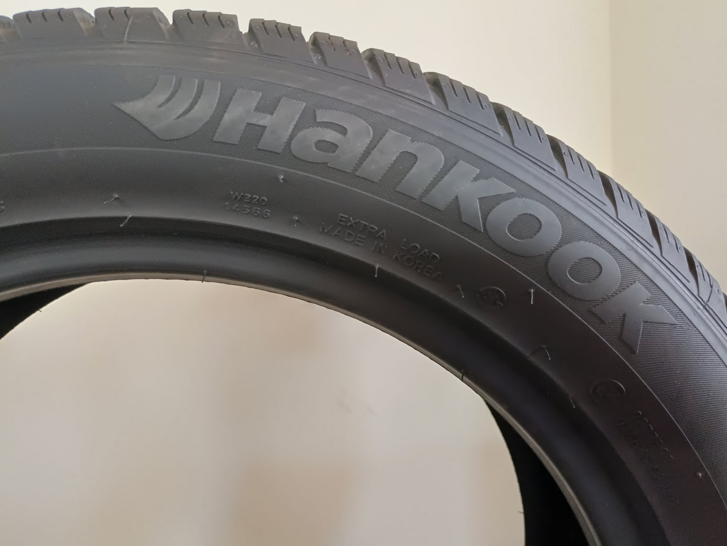hankook 215/55 r17 wintericept evo 2 cod. XX106