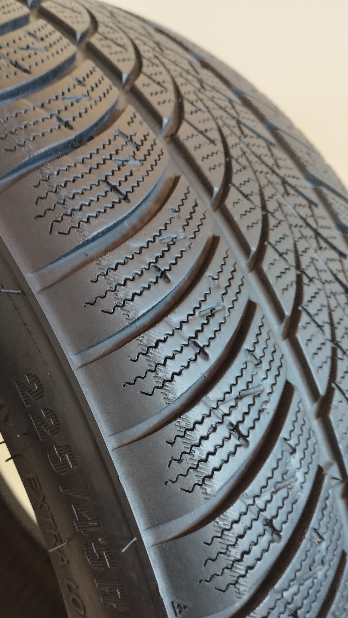 triangle tw401 winterx 225/45 r17 (5.5 mm) cod. XX115