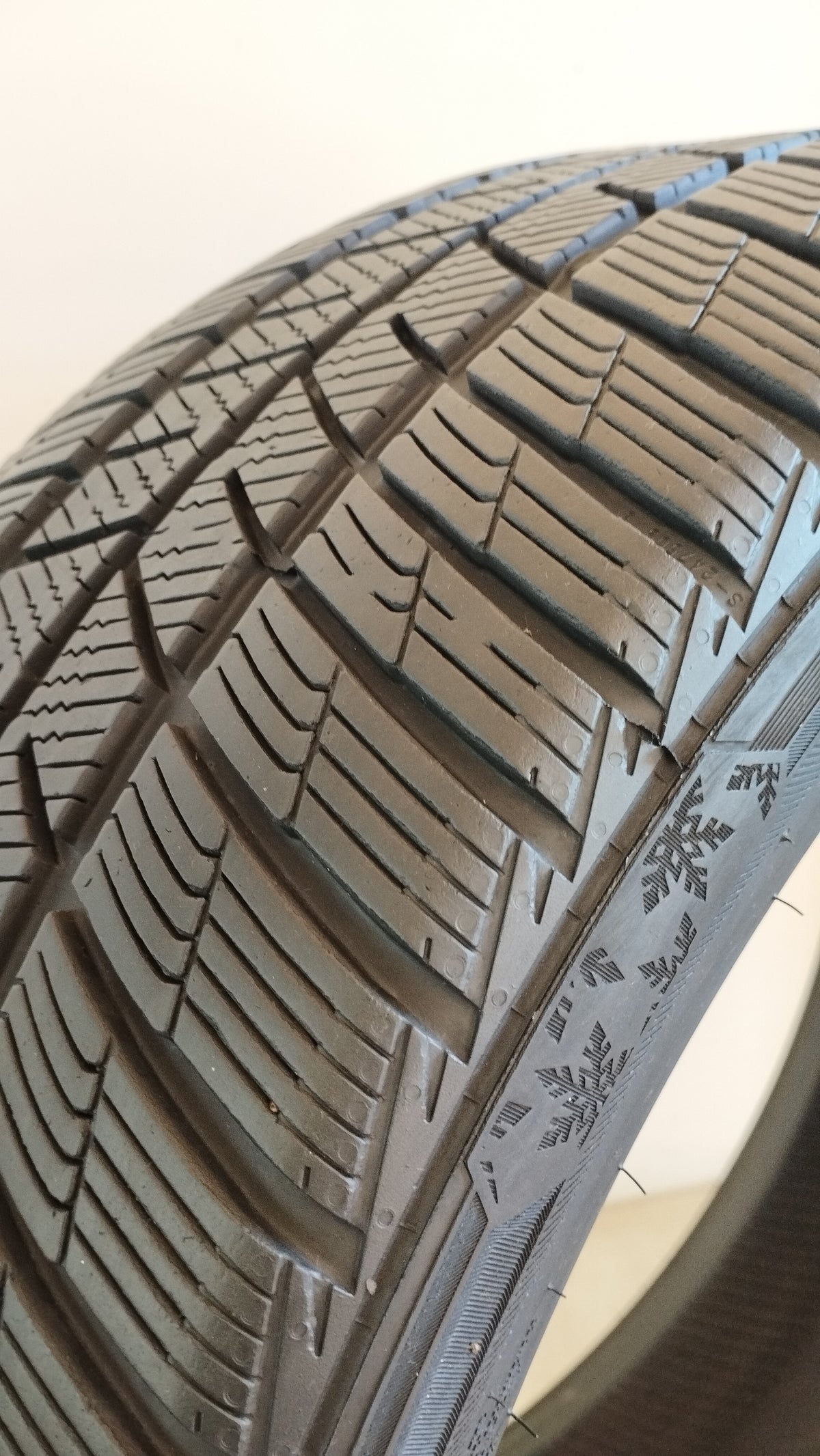 pneumatici usati barum polaris 5 245/40 r18 invernali battistrada 7.5-6.5 mm cod. XX138