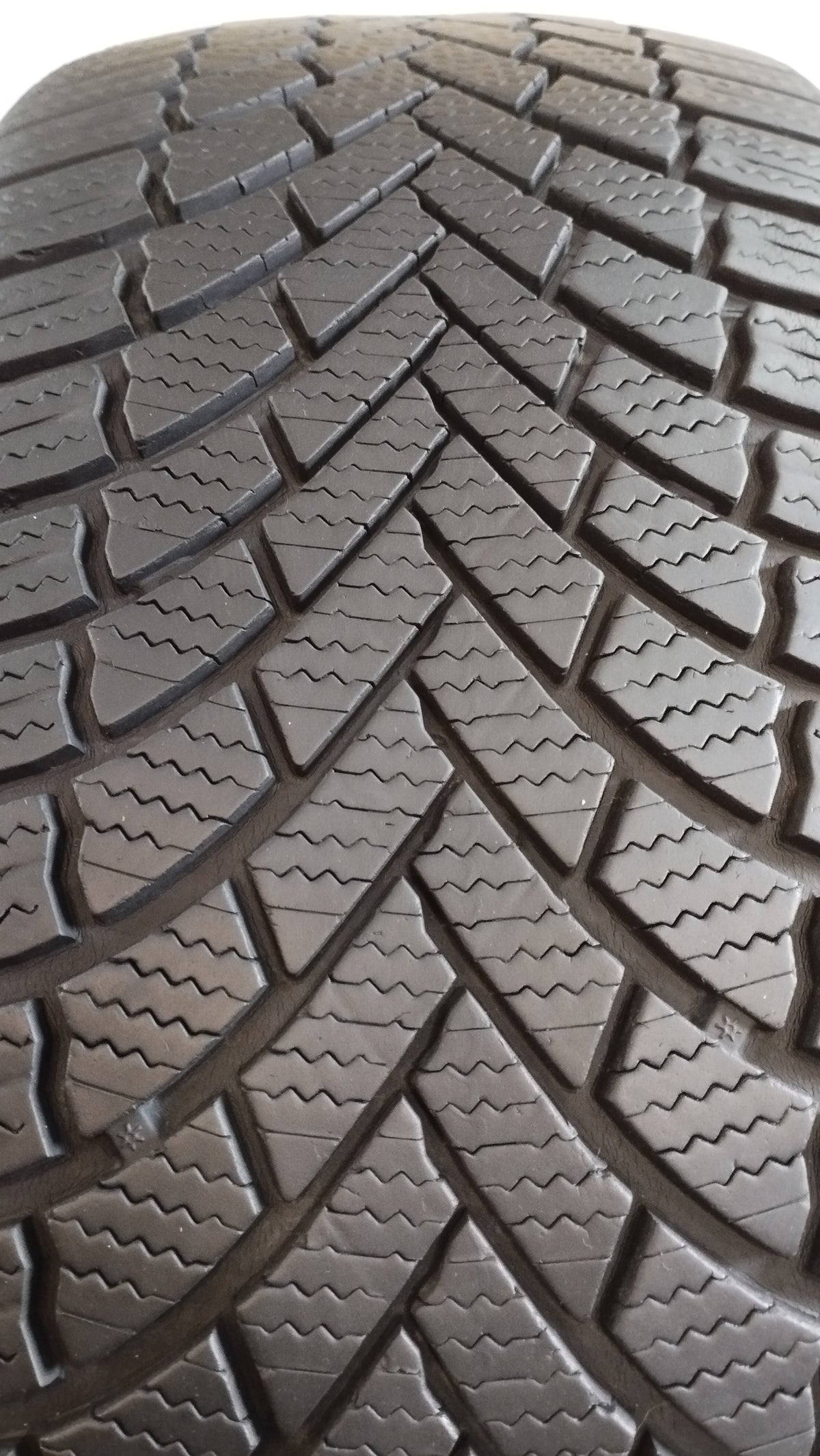 bridgestone lm005 blizzak 235/55 r19 (5.5 mm) cod. XX158
