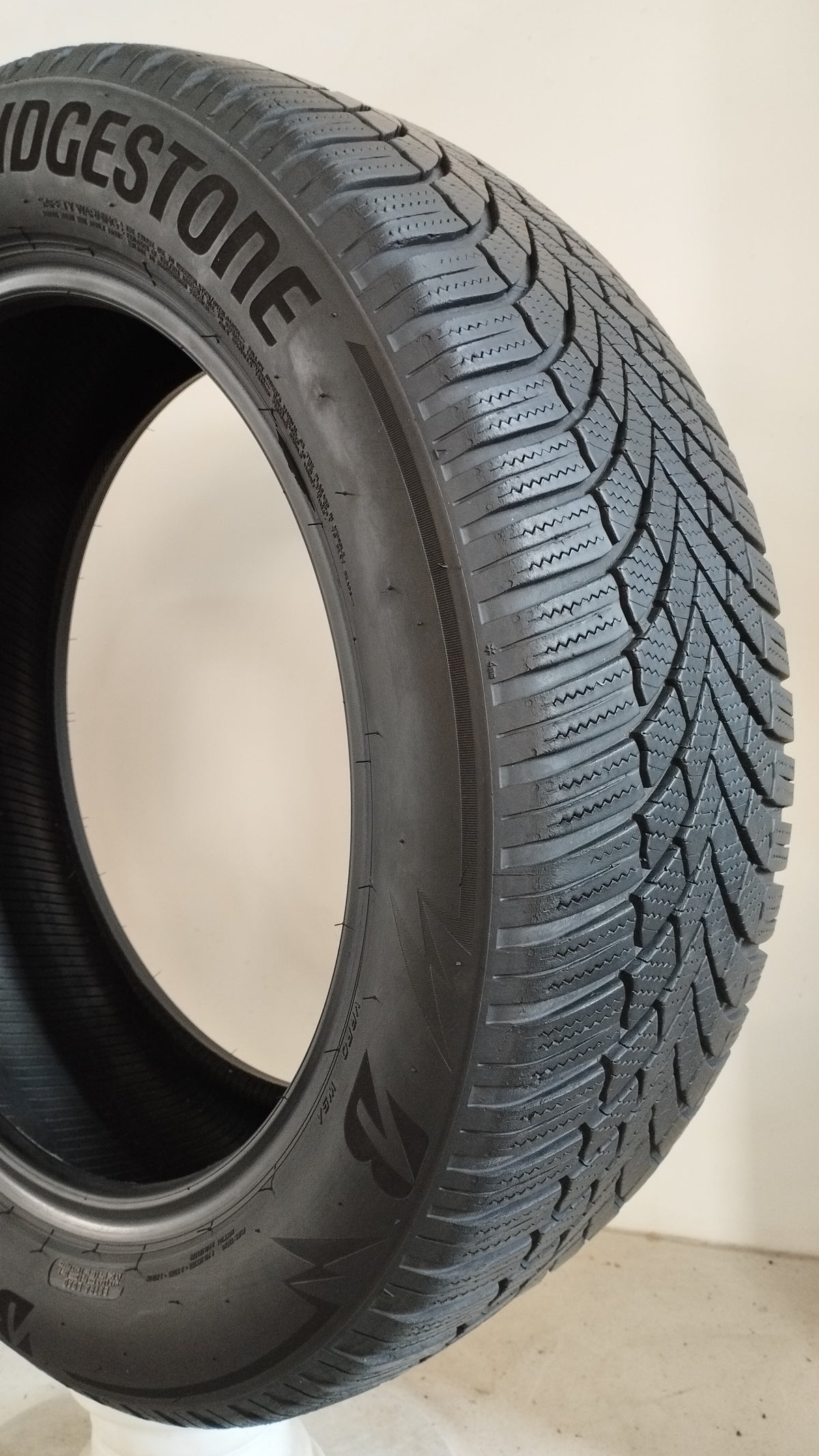 bridgestone lm005 blizzak 235/55 r19 (5.5 mm) cod. XX158