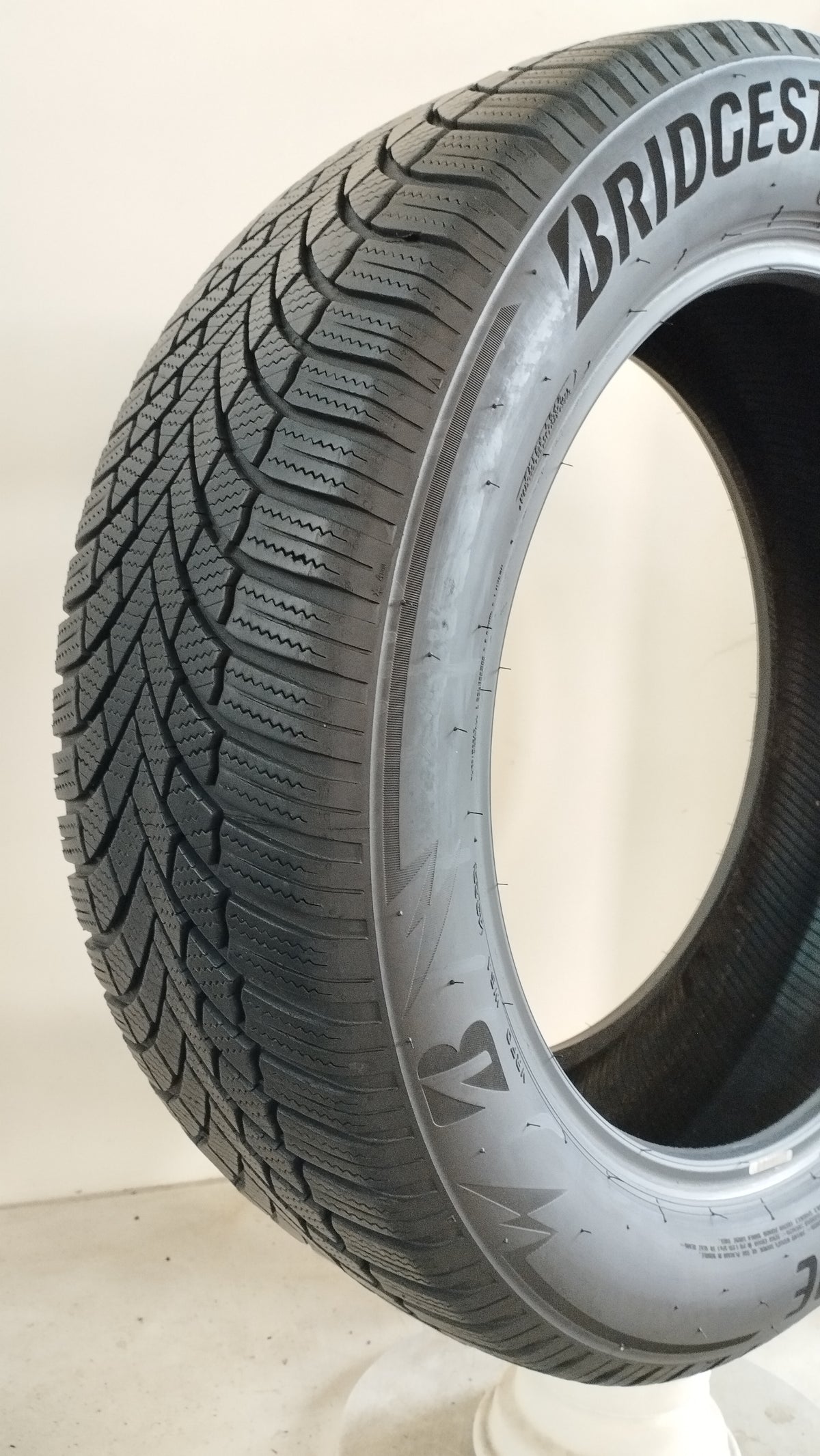 bridgestone lm005 blizzak 235/55 r19 (5.5 mm) cod. XX158