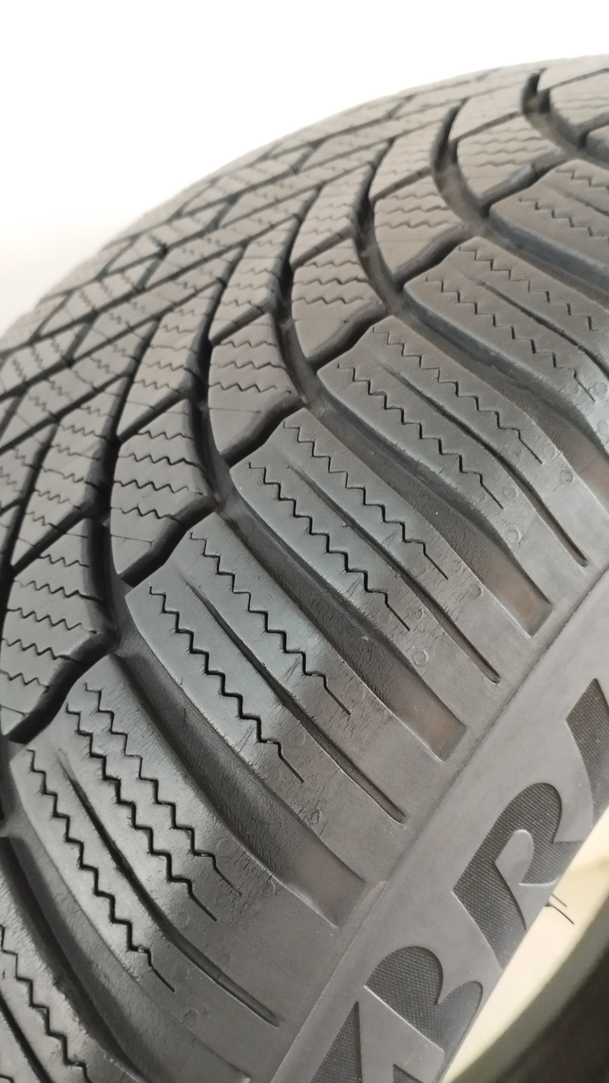 bridgestone lm005 blizzak 235/55 r19 (5.5 mm) cod. XX158