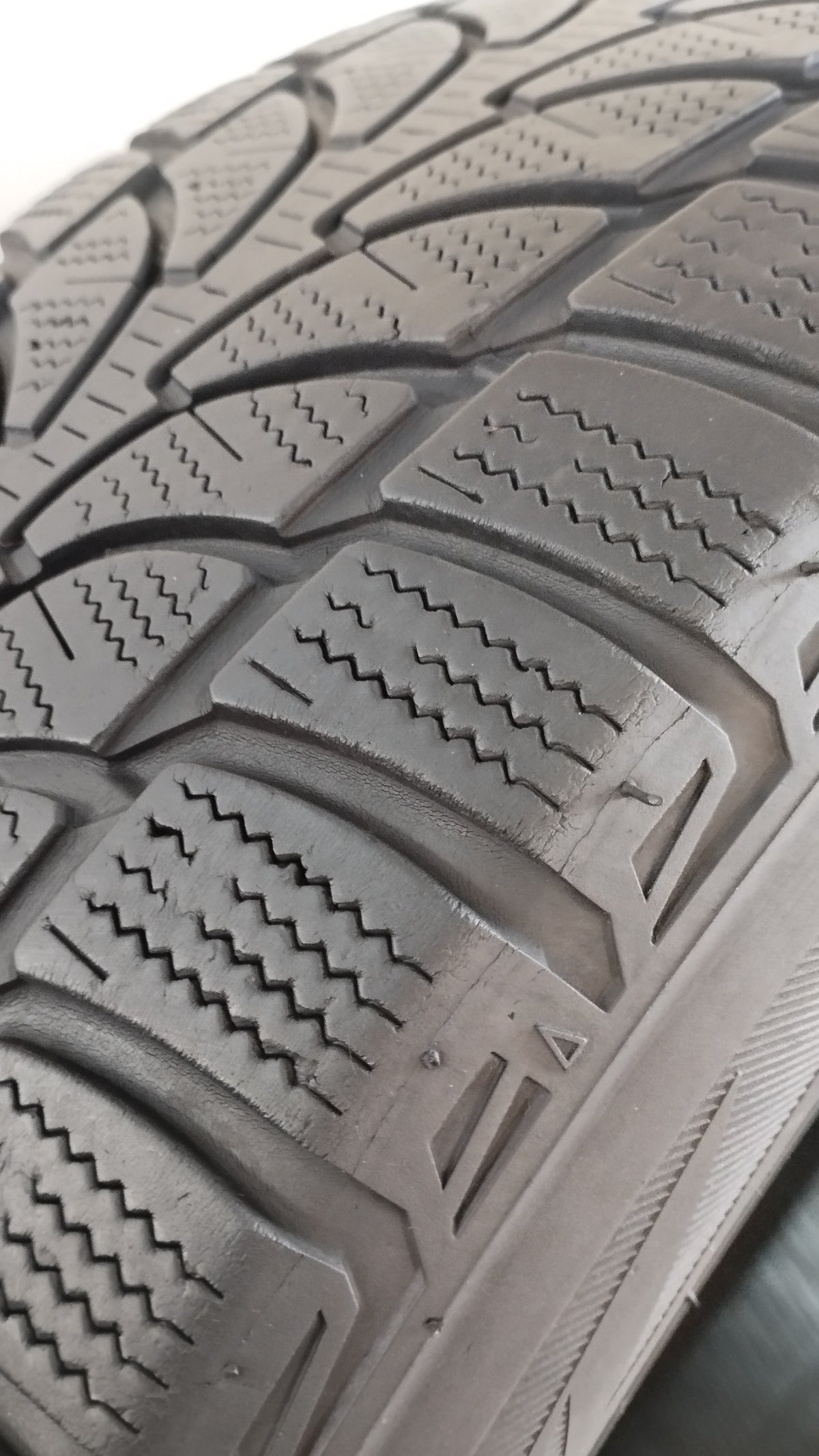 bridgestone 225/55 r18 lm80 blizzak evo (5.0 mm) cod. XX159