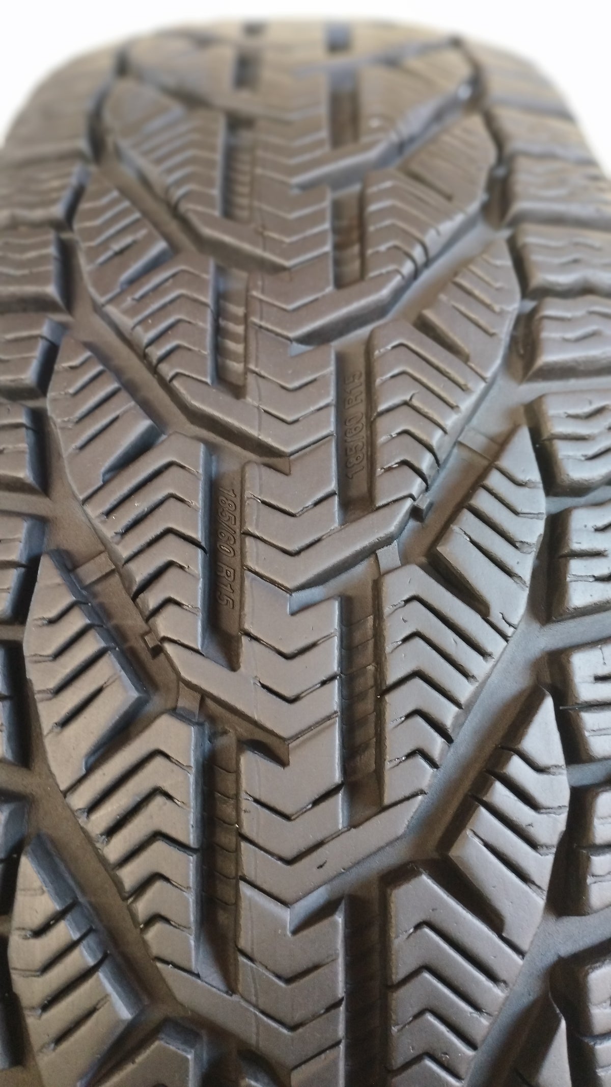 pneumatici usati orium winter 195/60 r15 battistrada 5.5 mm cod. XX170