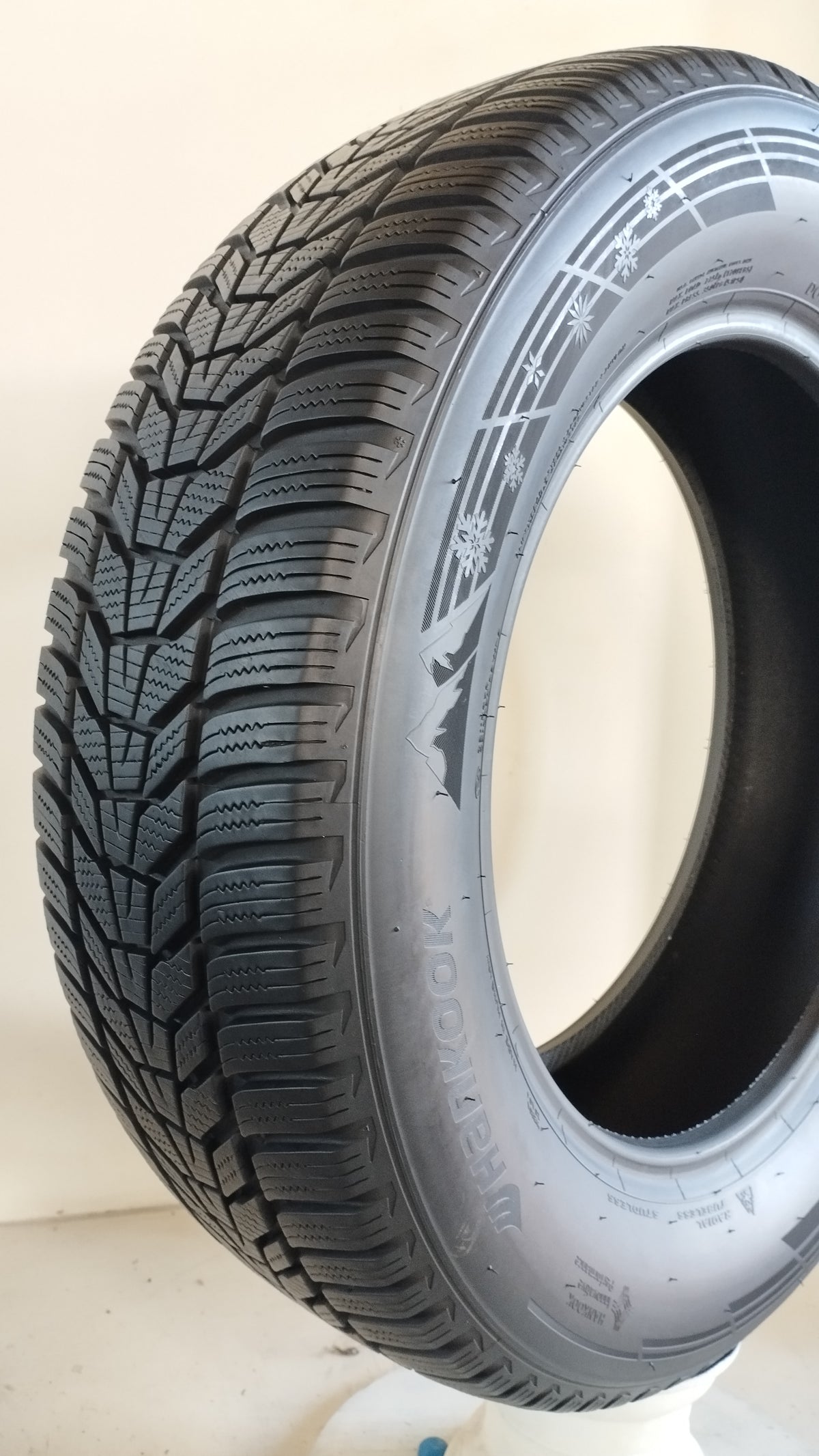 hankook 3X wintericept 215/65 r17 (7.0 mm) cod. XX179