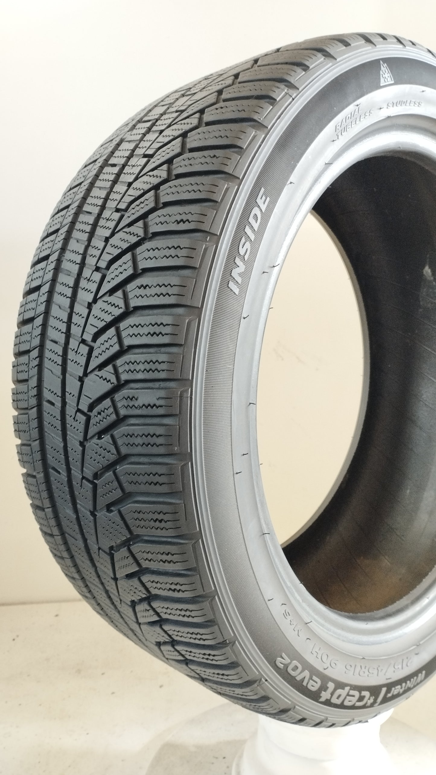 hankook 215/45r16 winter icept evo2 Art. XX18