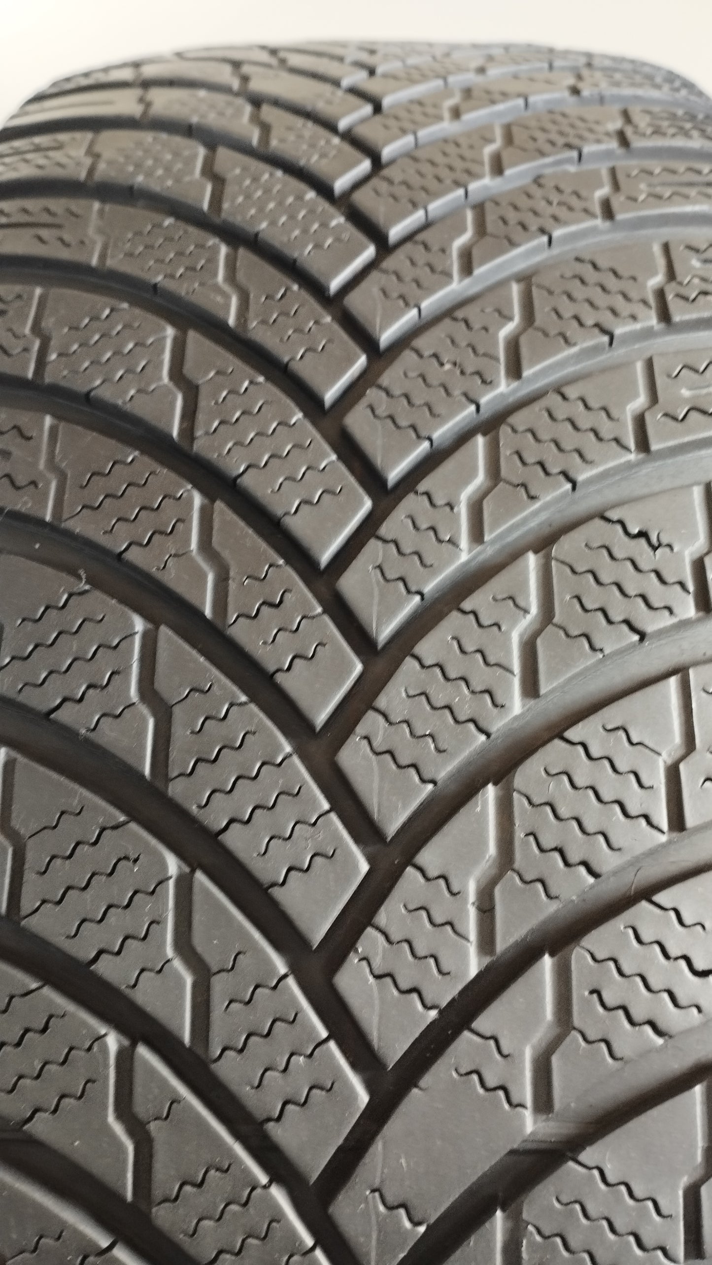 Firestone 235/55 r18 winterhawk 4 art. XX20