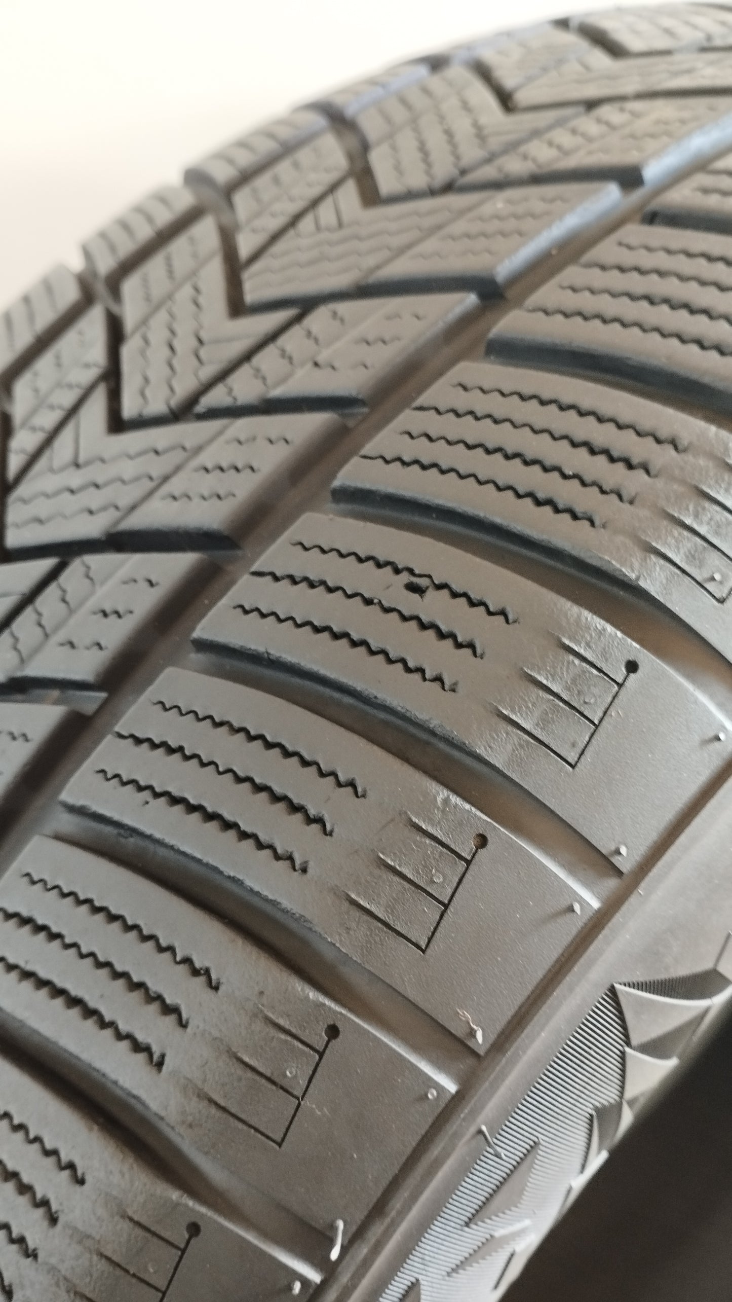 tracmak 235/55r18  xprivilo Art. xx23