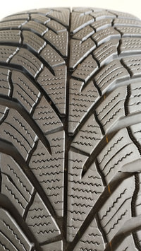 kumho 215/55 r17 wintercraft wp52 art. XX25