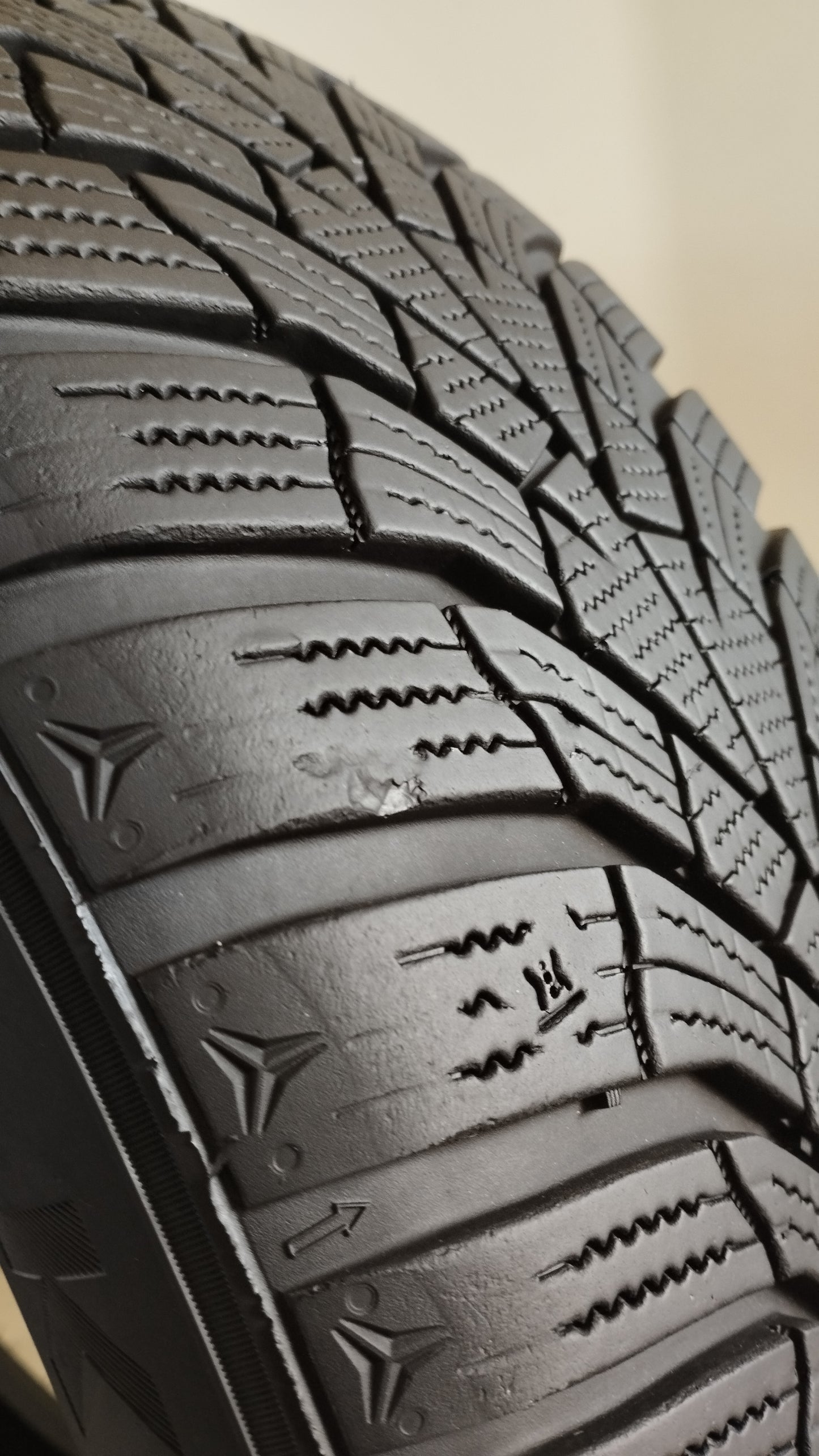 kumho 215/55 r17 wintercraft wp52 art. XX25