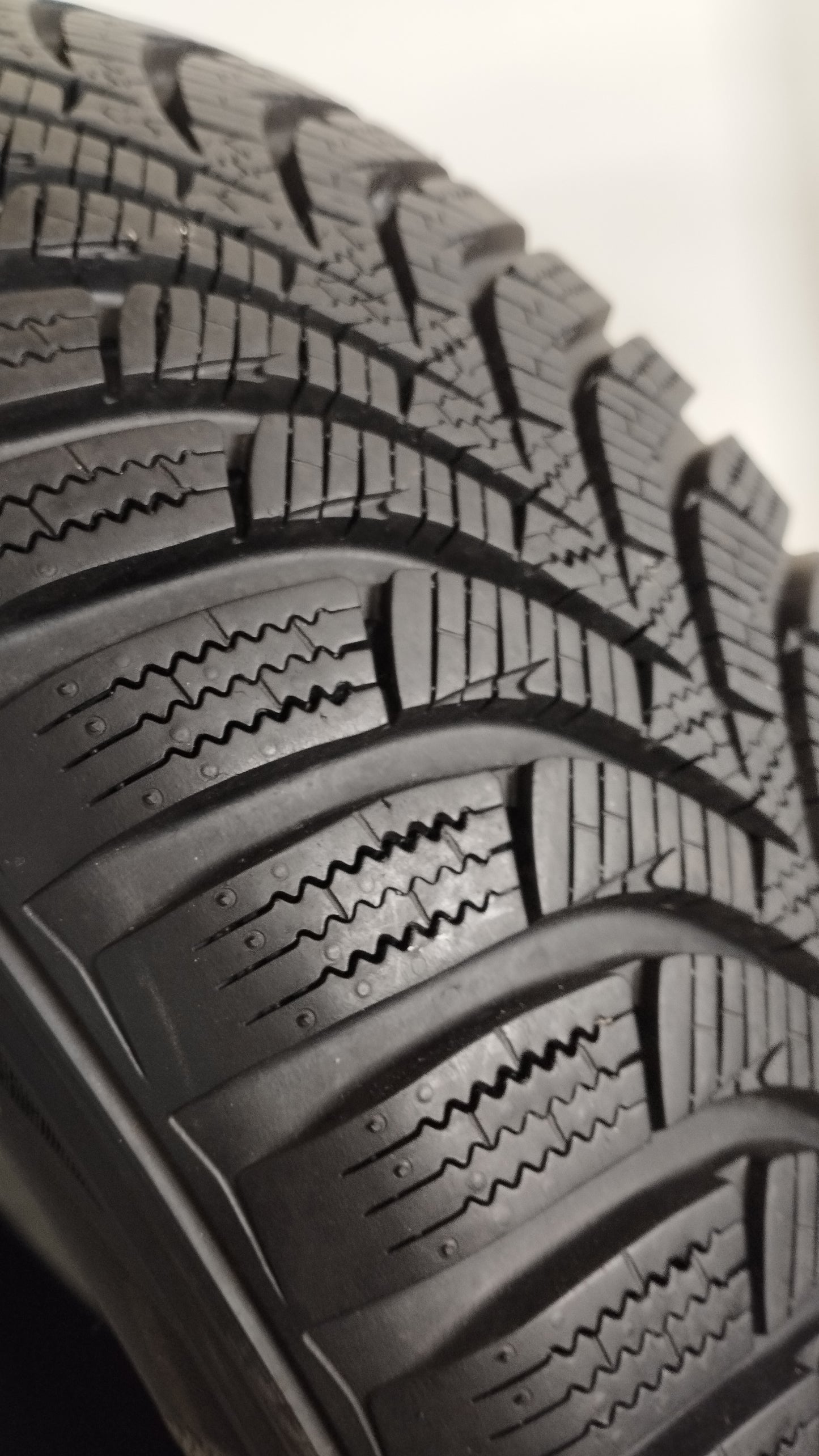 hankook 195/55 r16 wintericept rs2 Art. XX64