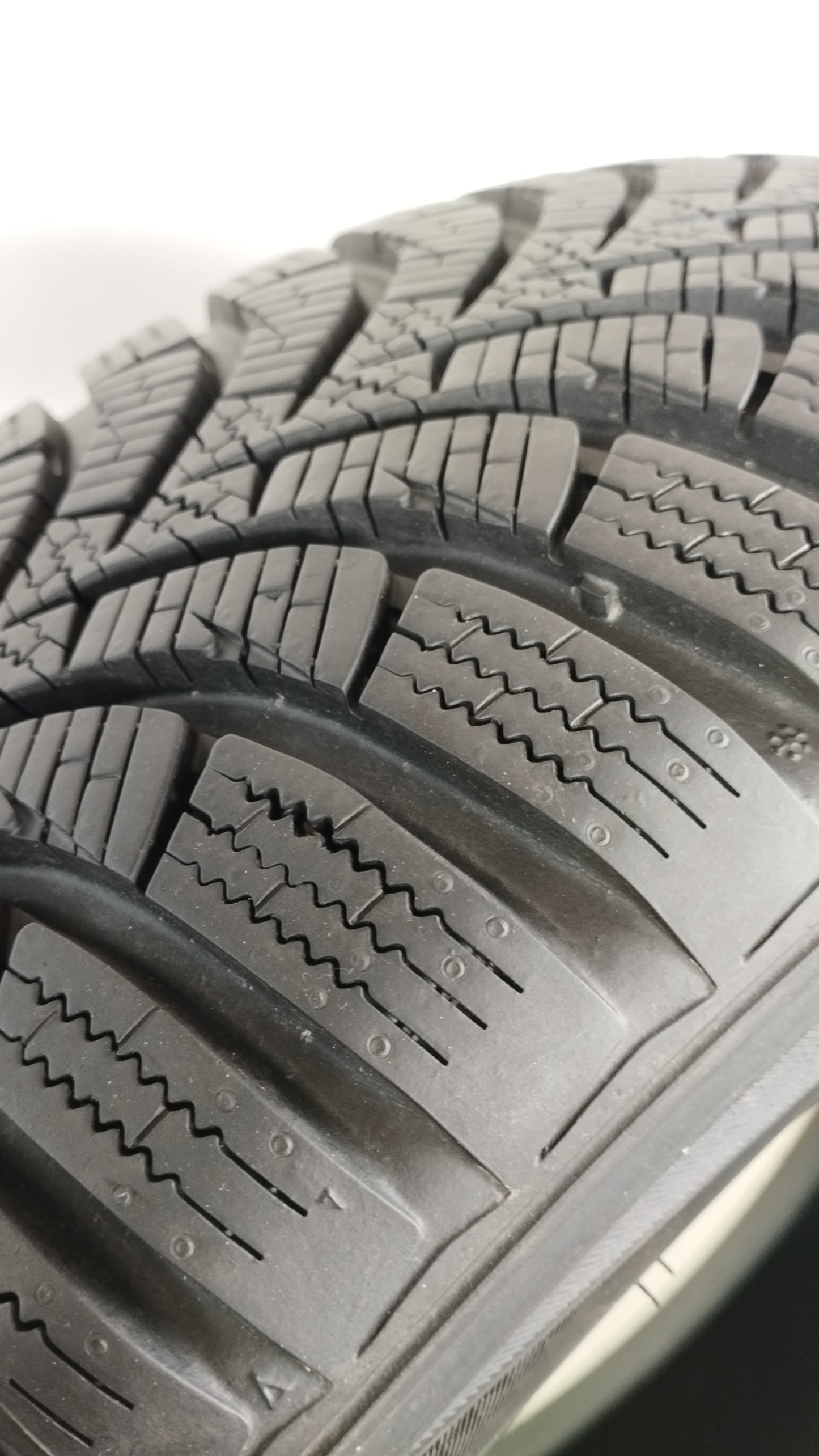 hankook 195/55 r16 wintericept rs2 Art. XX64