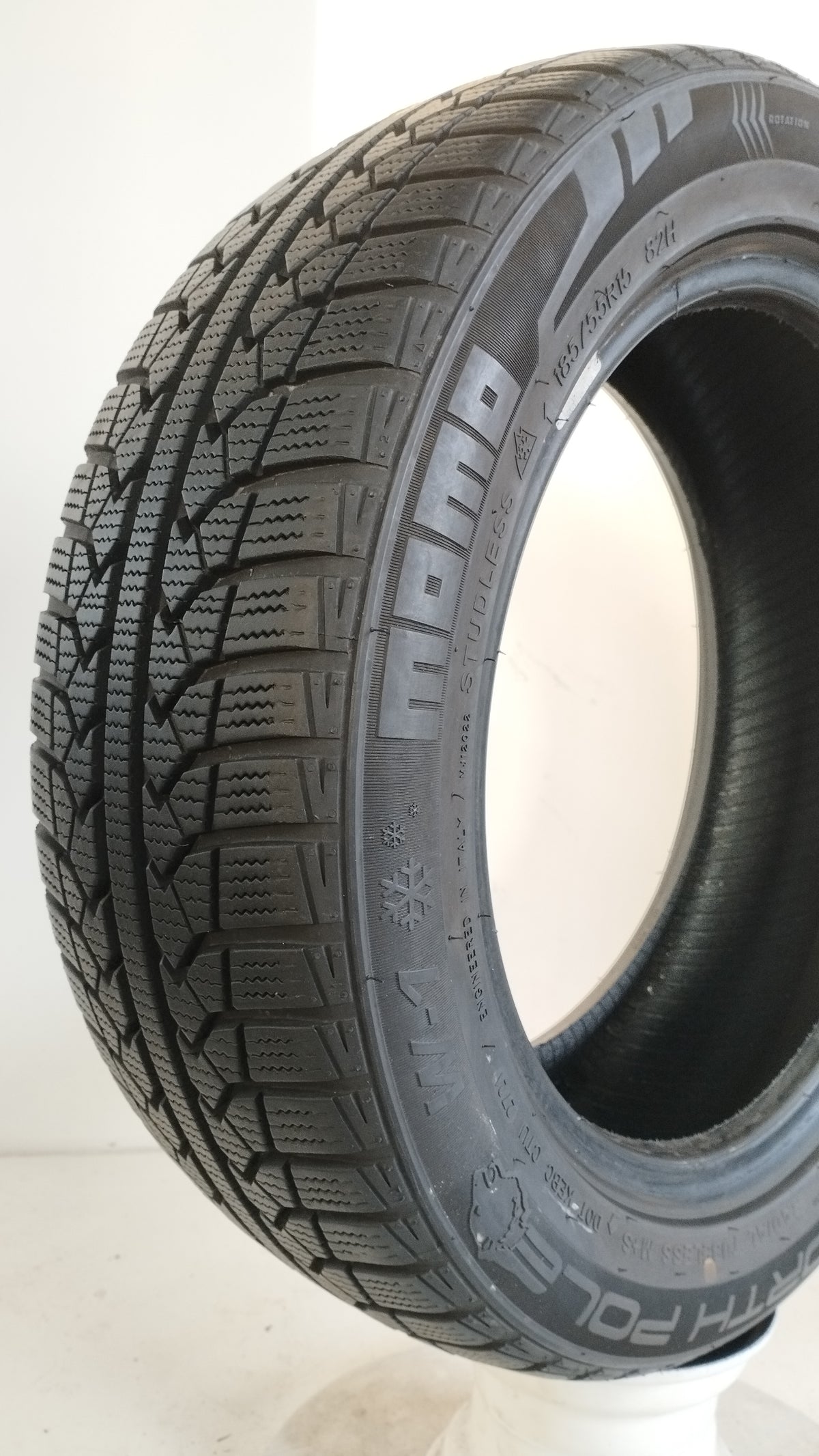 momo northpole w1 185/55 r15 (6.0) mm cod. XX82