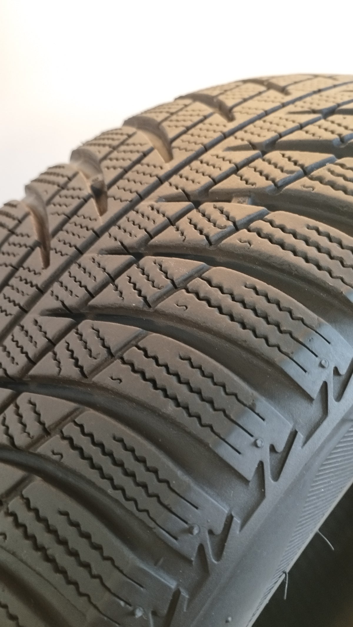 bridgestone lm001 blizzak 185/55 r15 (5.0 mm) cod. XX84