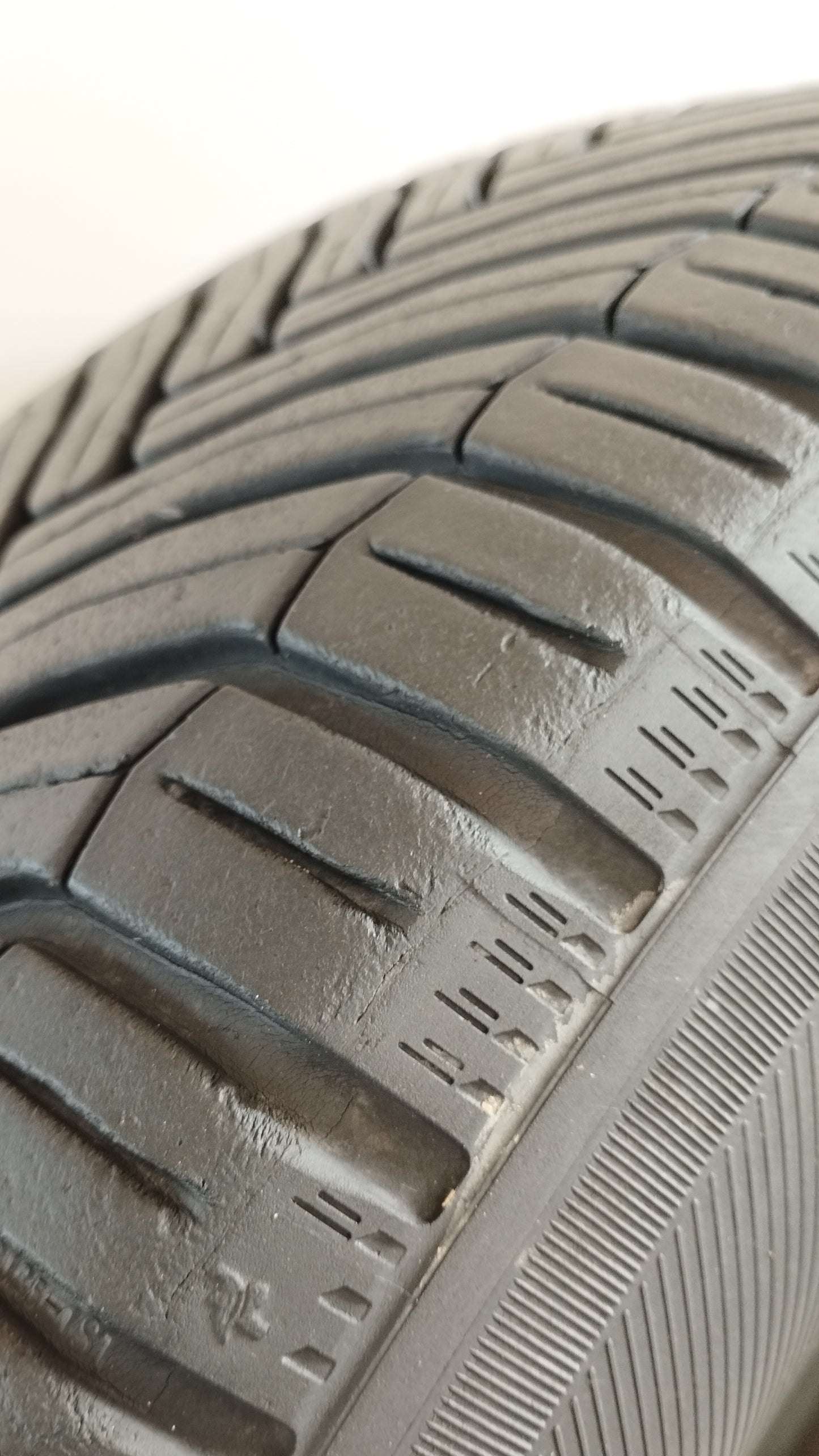 michelin 195/65 r15 crossclimate cod.Y49