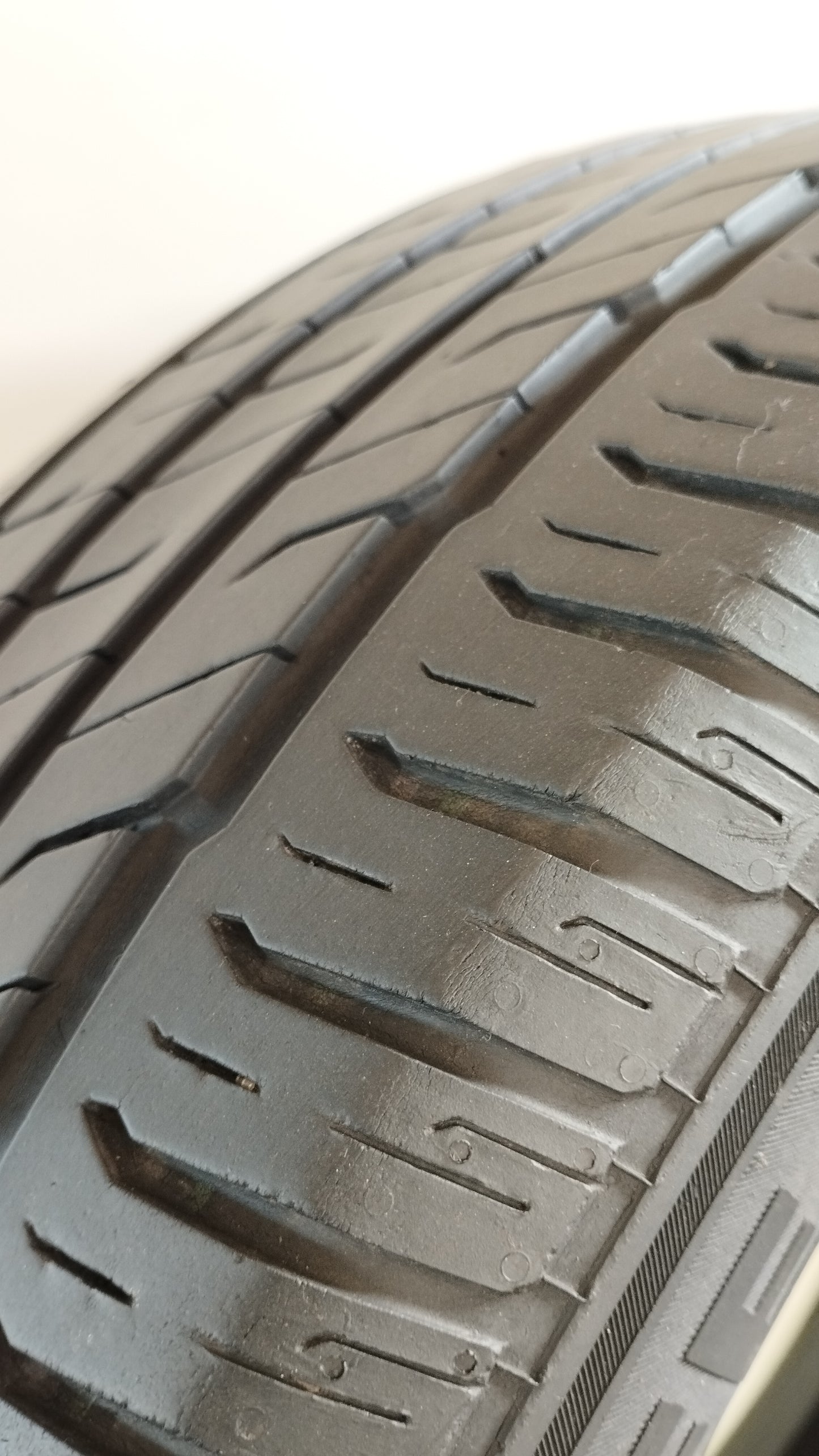 semperit 205/60 r16 speedlife 3 cod.Y58