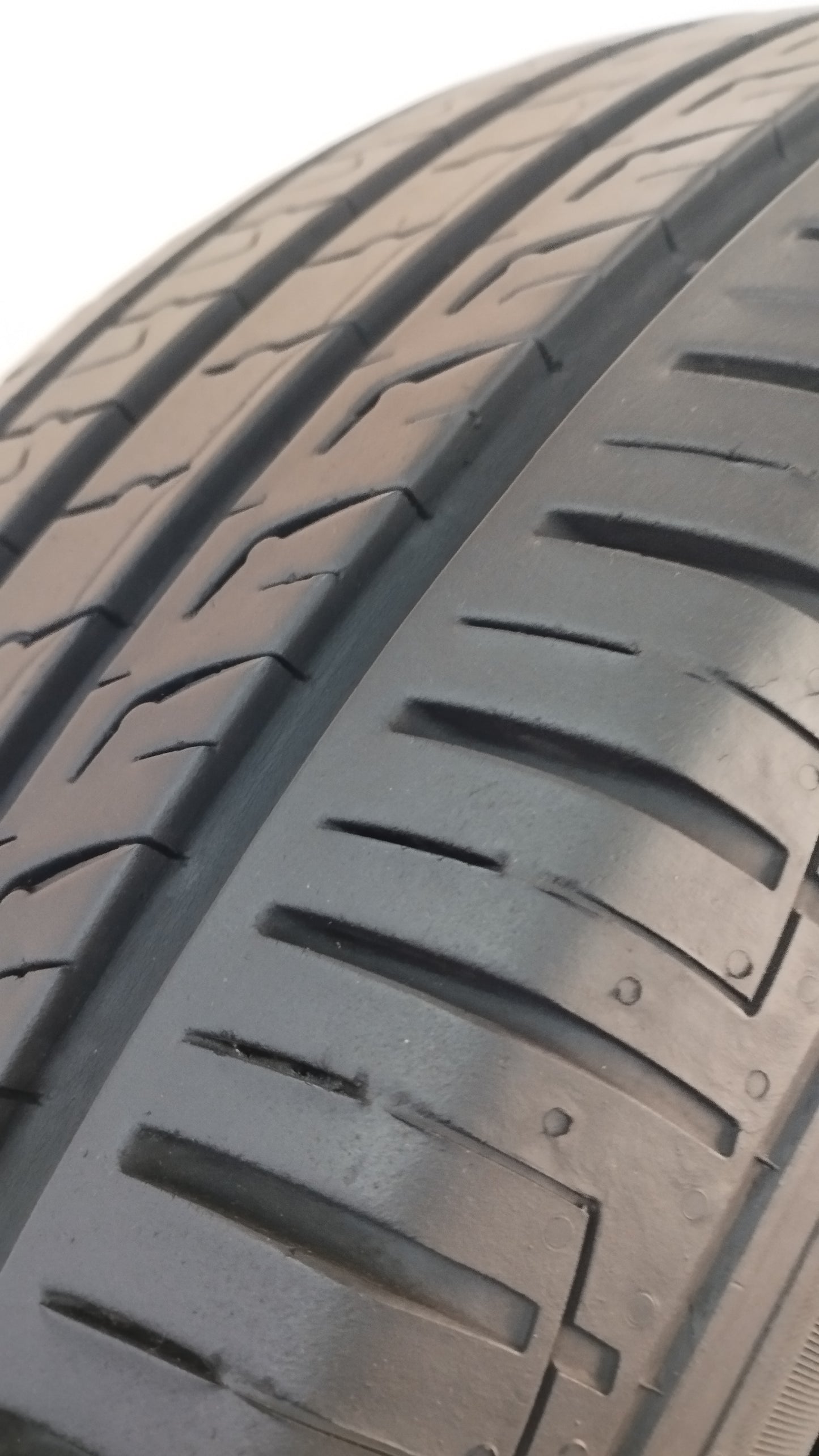 barum 215/65 r17 bravuris 5 hm cod.Y68