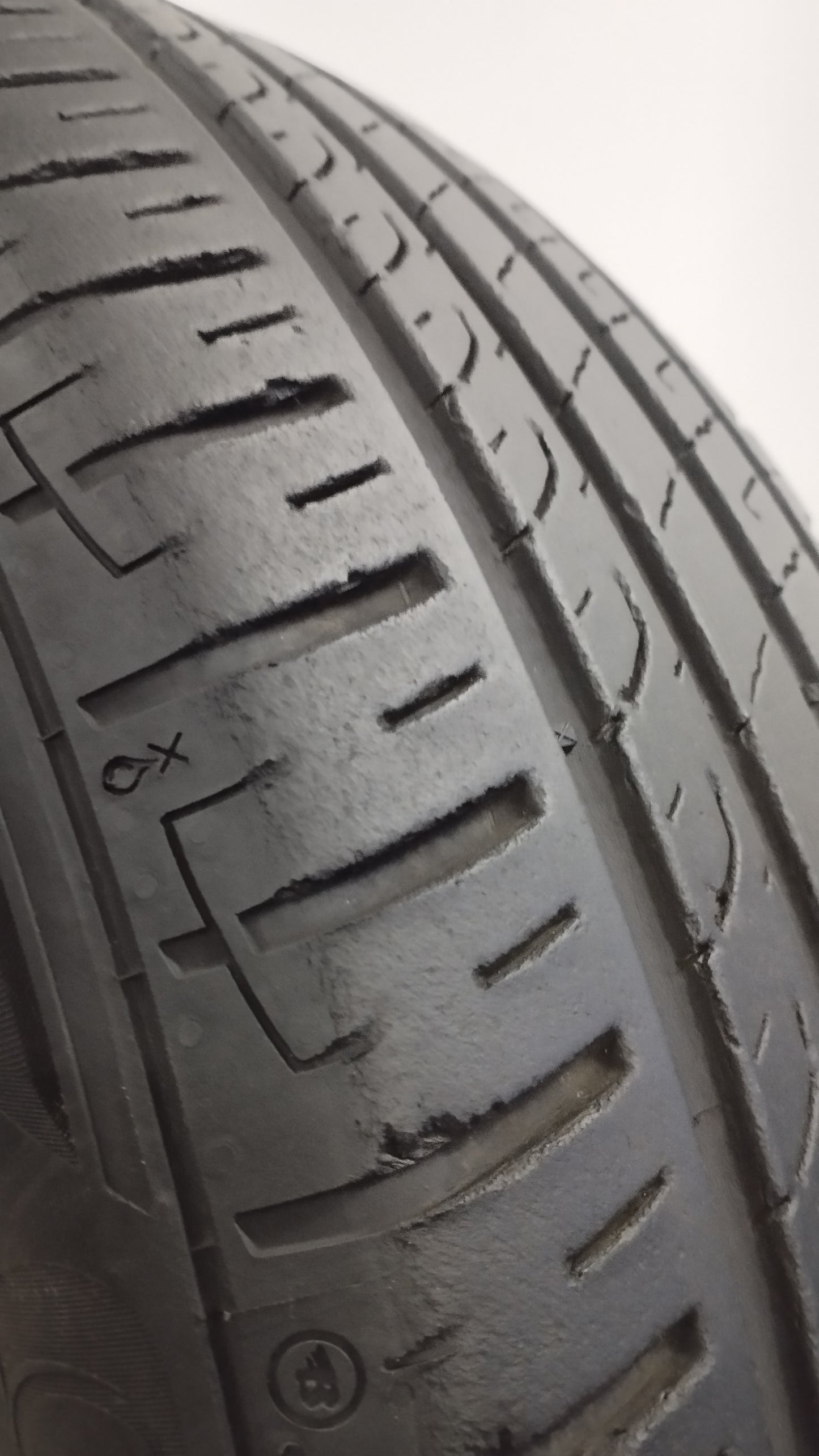 barum 215/65 r17 bravuris 5 hm cod.Y70