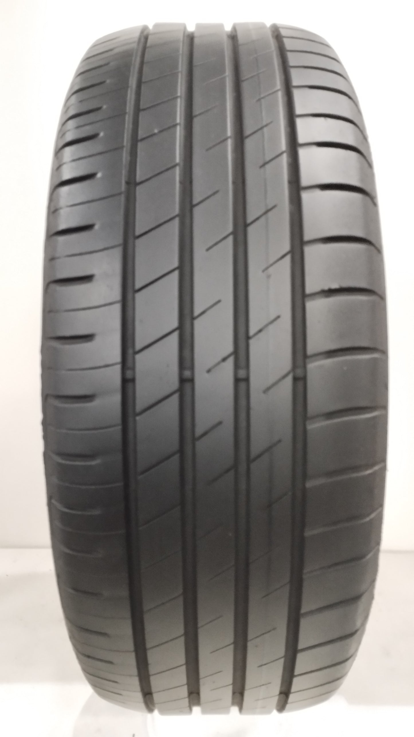 goodyear 215/55 r17 efficient grip cod.Y80