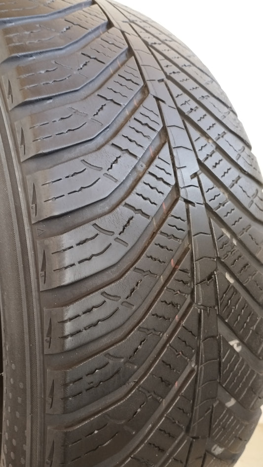 kumho 235/50 r18 4s ha 31 solus art. Y920