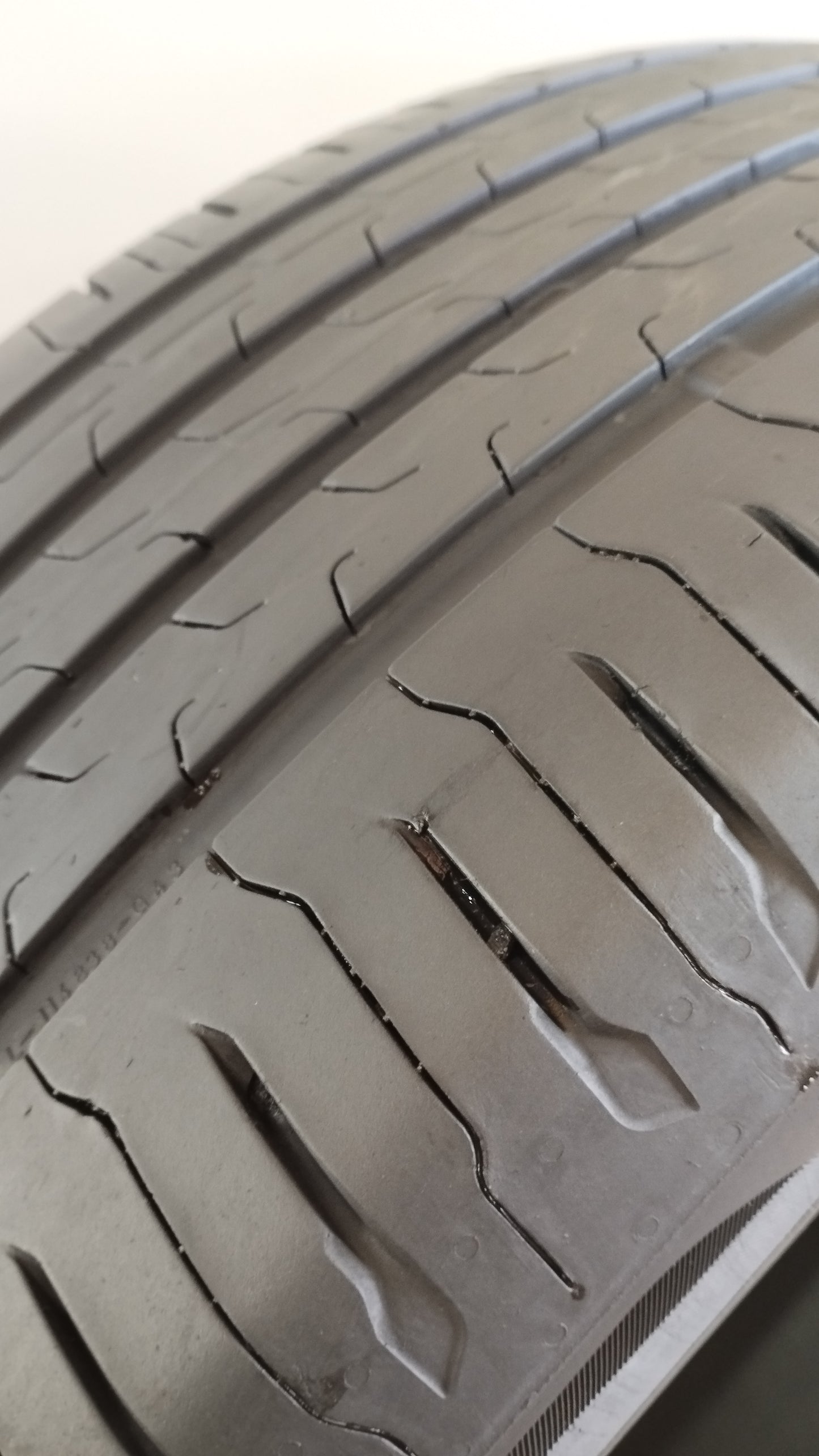 continental 235/55 r18 ecocontact 6 cod.YY102