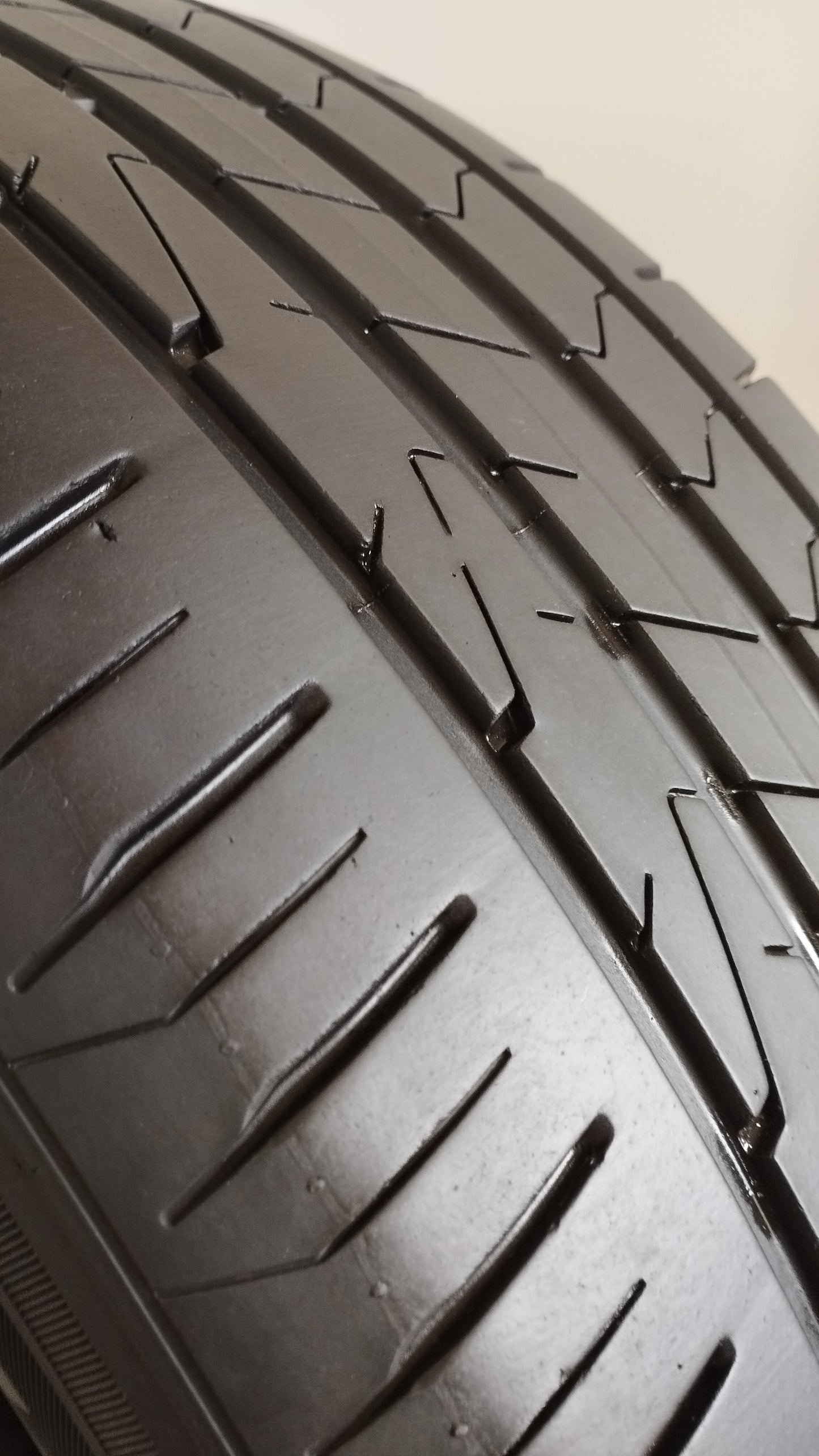 hankook 235/55 r18 ventus prime 3x cod.YY103