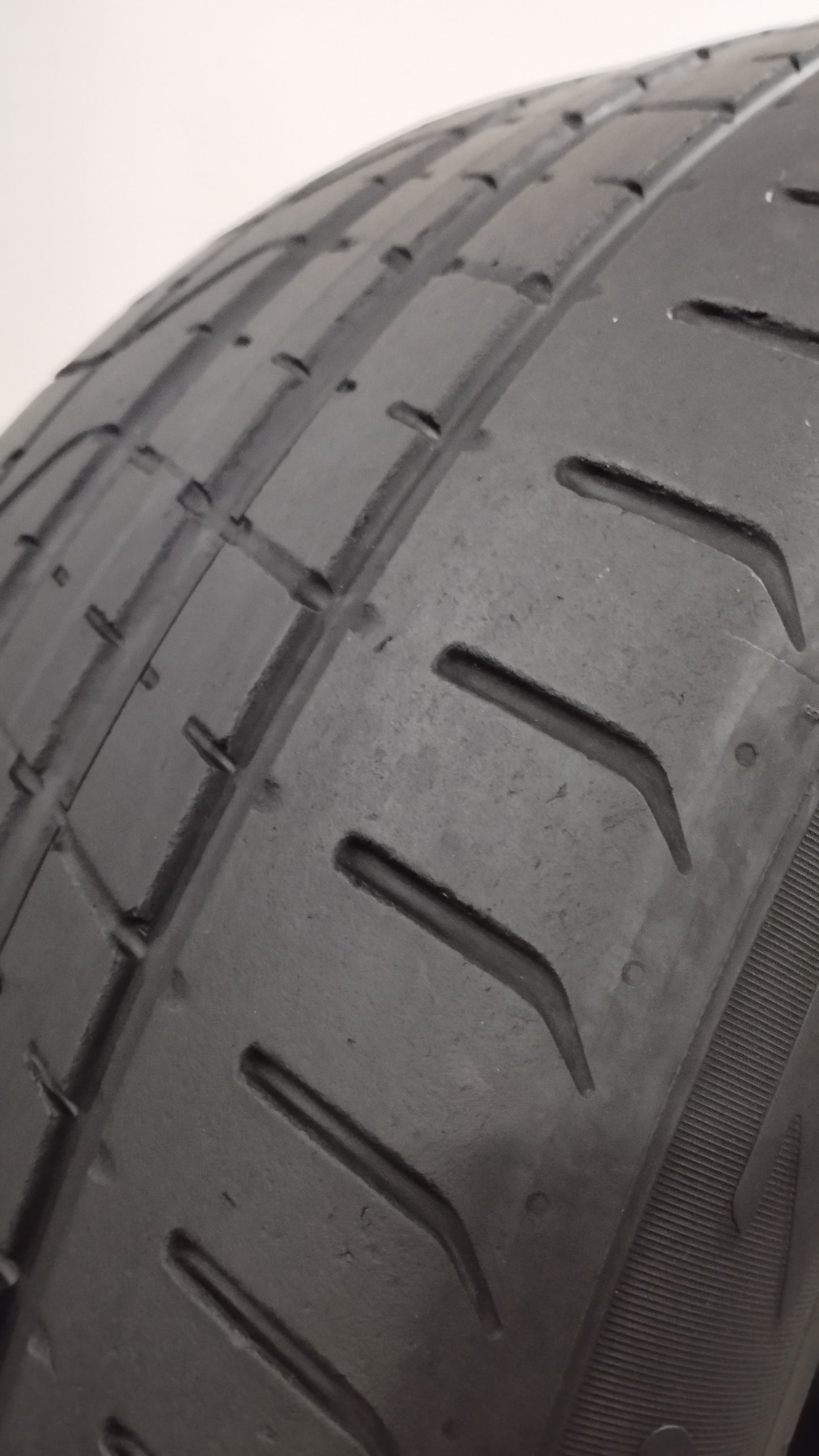 pirelli 285/40 r21 pzero no cod.YY10