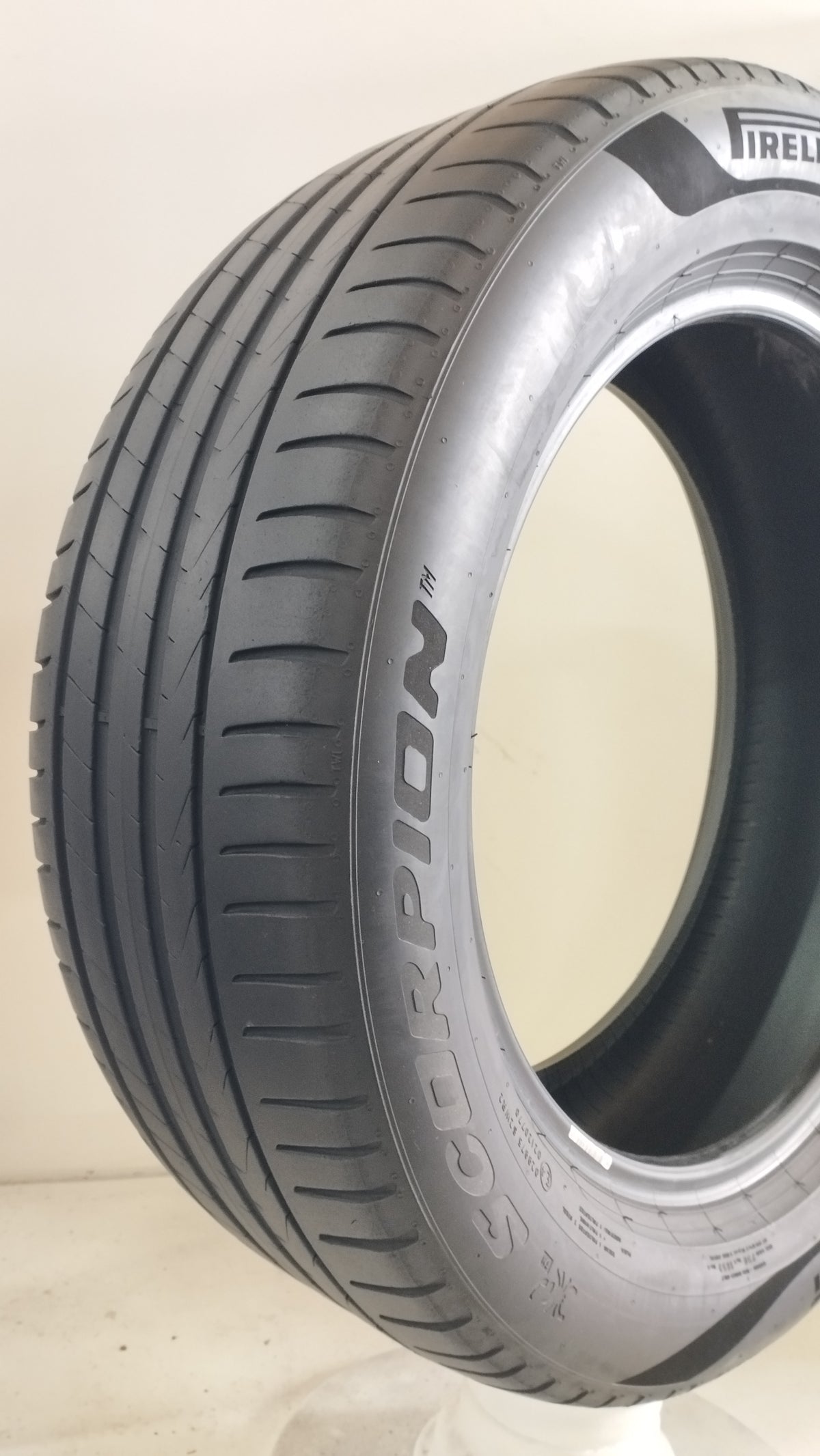 pireli 225/55 r18 scorpion cod.YY116