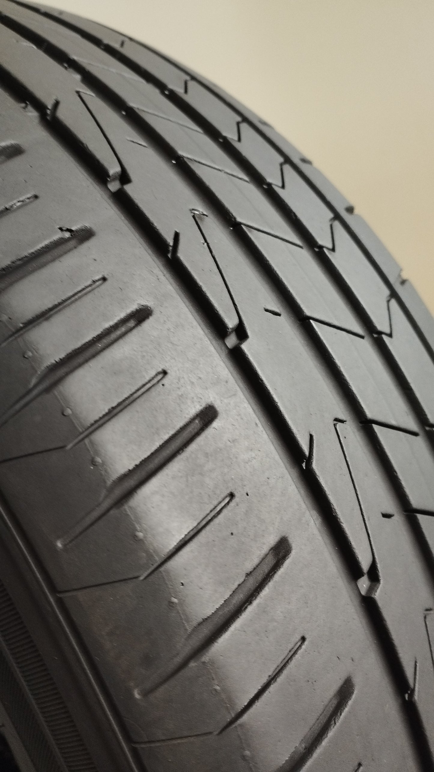 hankook 235/55 r18 ventus prime 3 cod.YY119