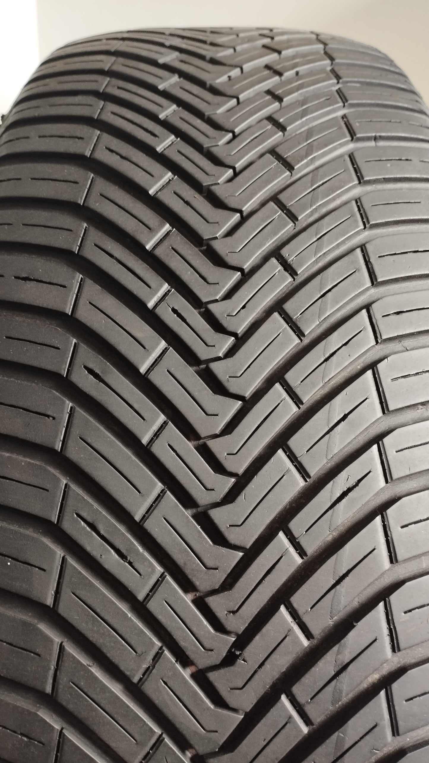 continental 235/55 r18 allseason contact cod.YY120
