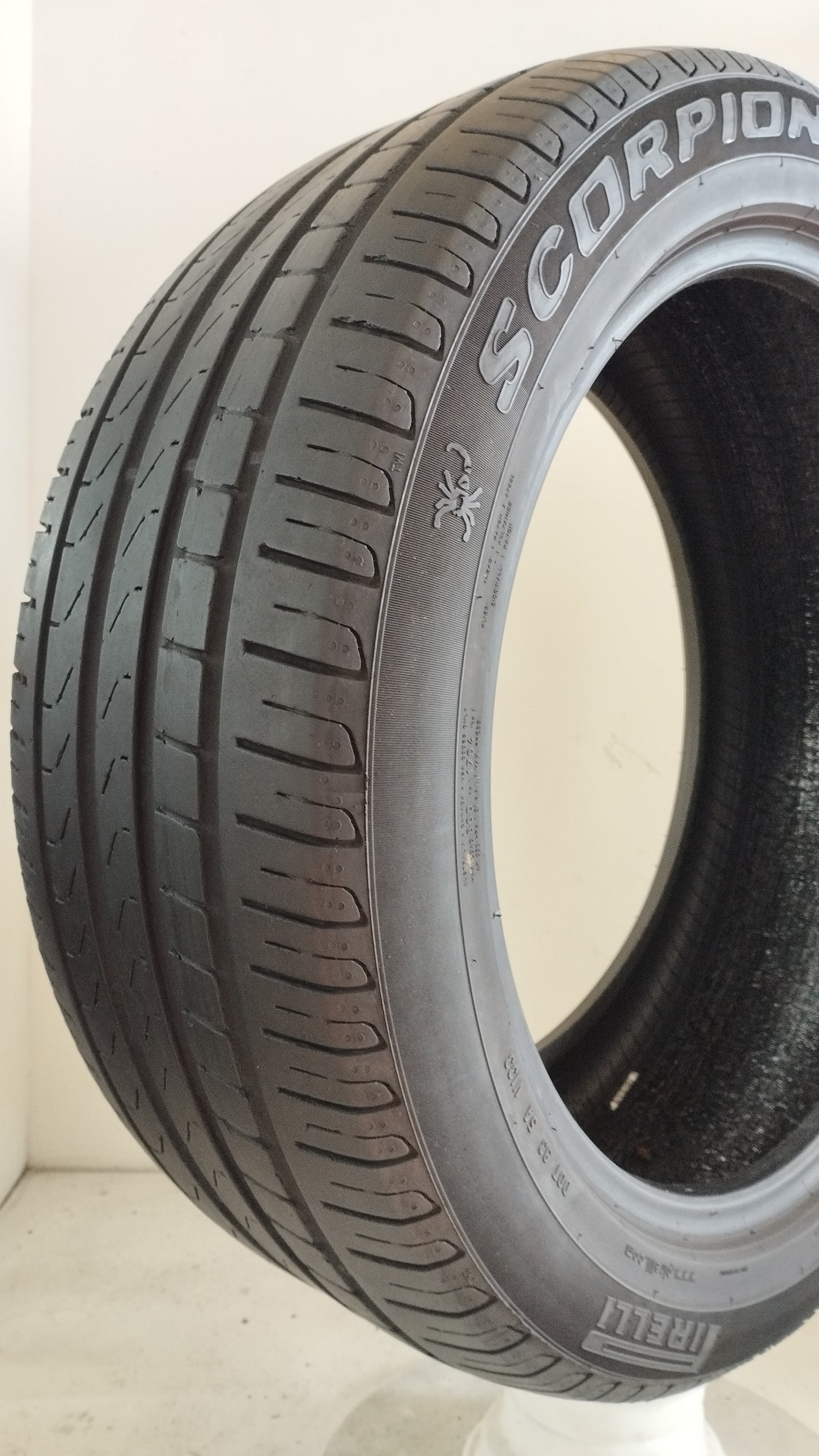 pirelli 255/45 r19 scorpion verde cod.YY127