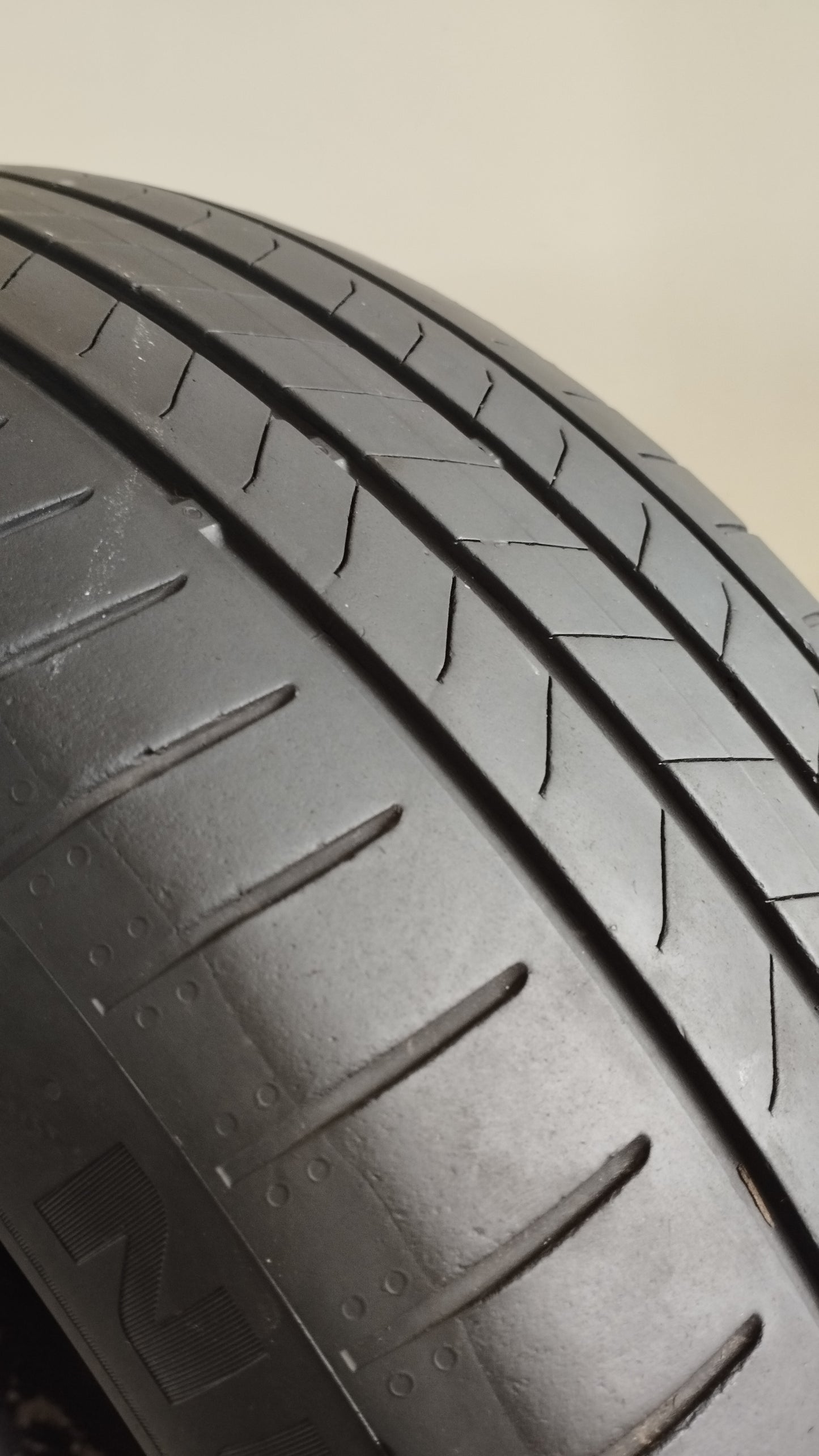 nexen 215/55 r18 nfera primus cod.YY130