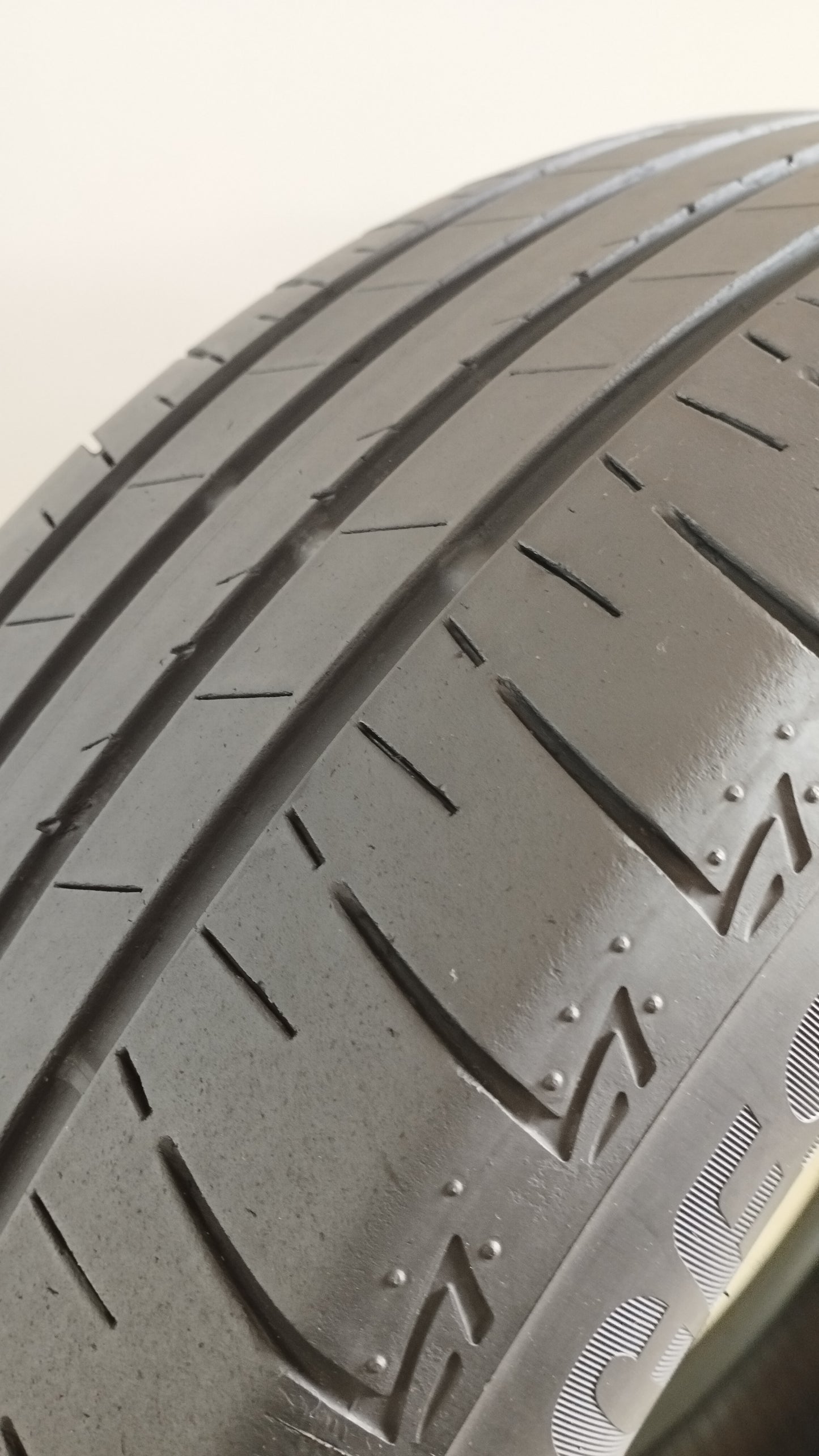 bridgestone 215/55 r18 t005 a turanza cod.YY131
