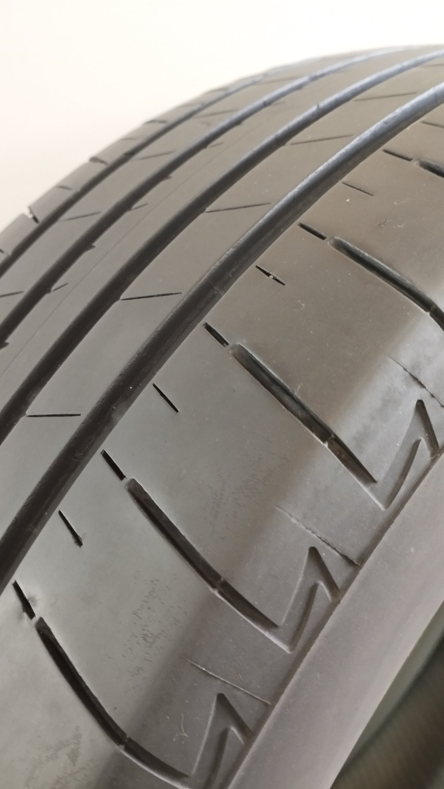 bridgestone 215/55 r18 t005 a turanza cod.YY136
