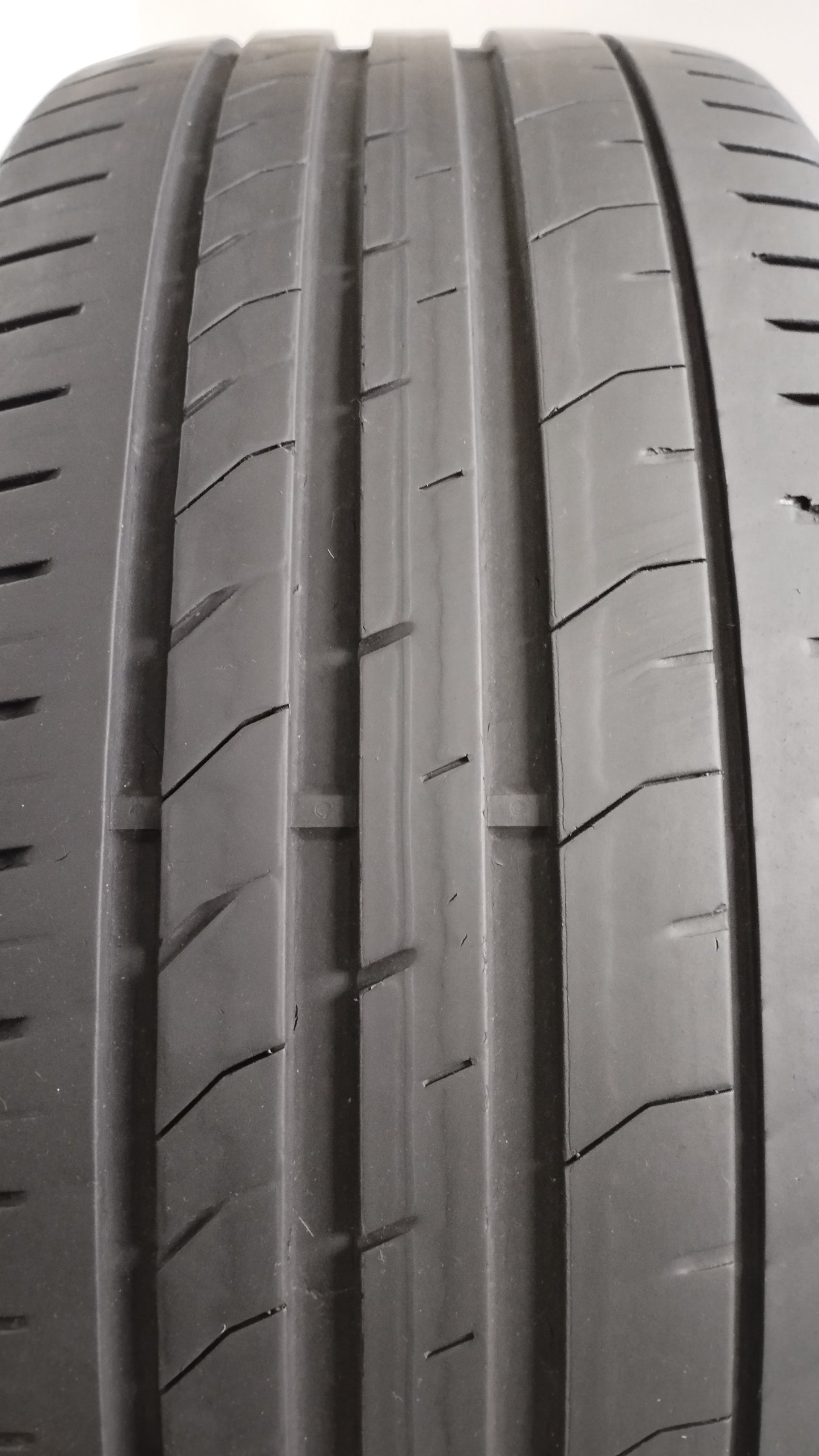 nexen 235/50 r18 nfera primus su1 plus ar cod.YY143