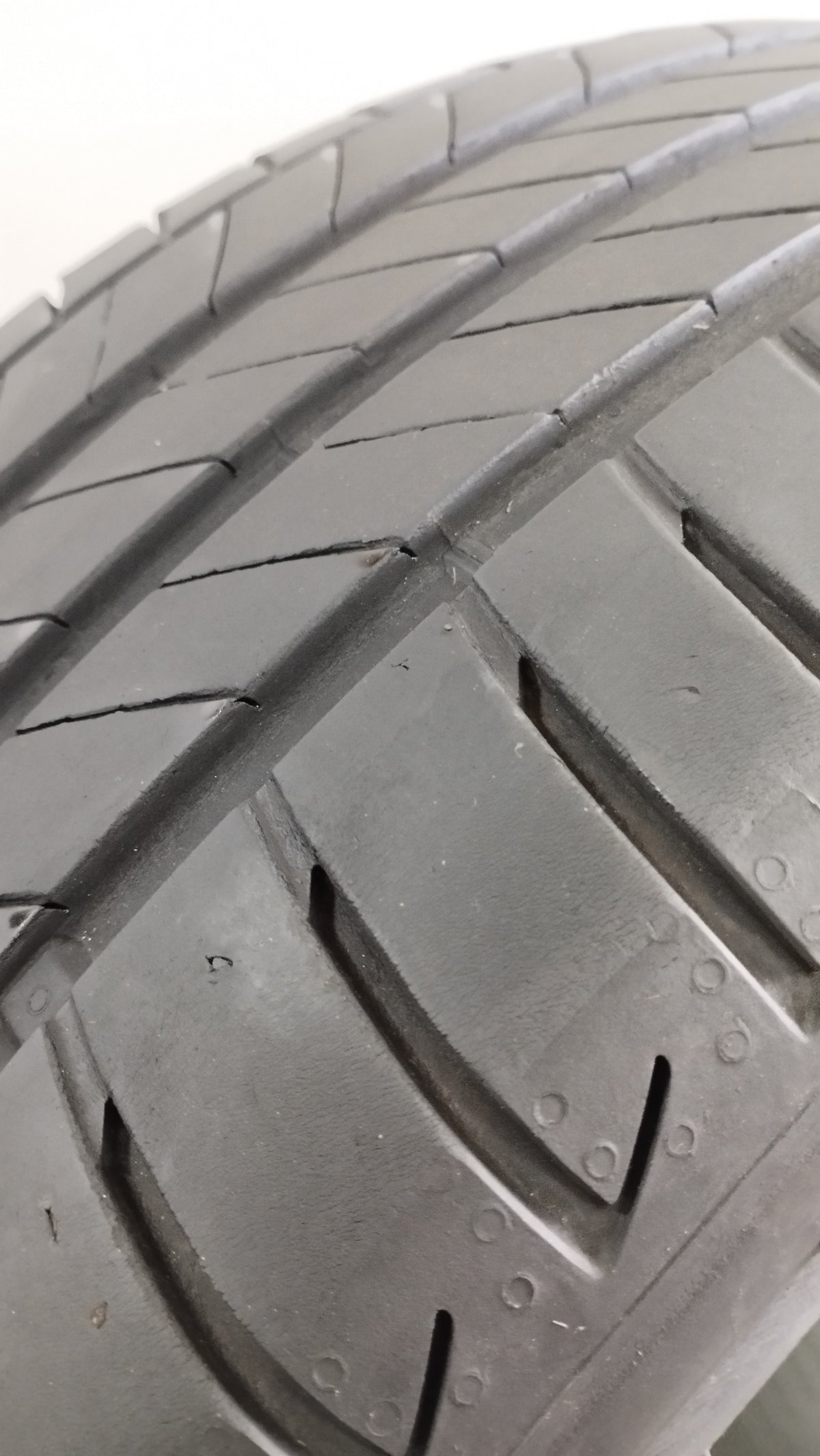 bridgestone 215/50 r18 t005 turanza ao cod.YY148