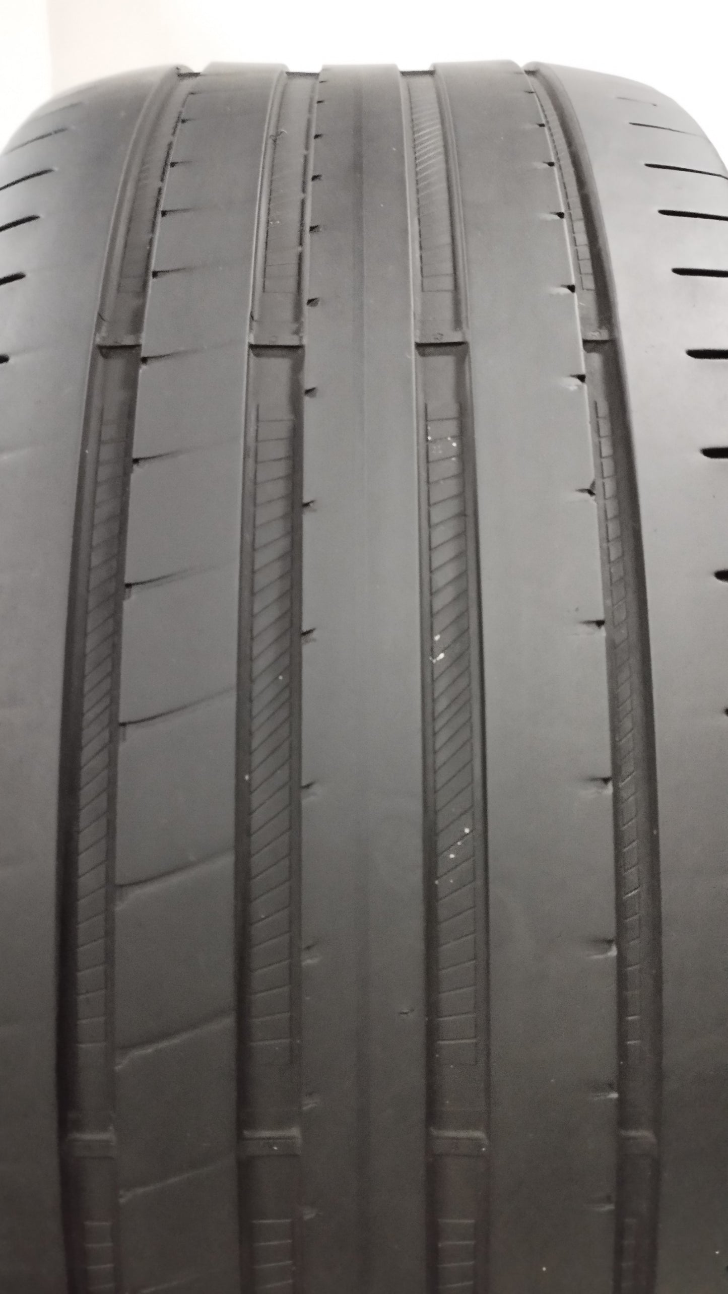 goodyear 245/40 r18 eagle f1 mo cod.YY154