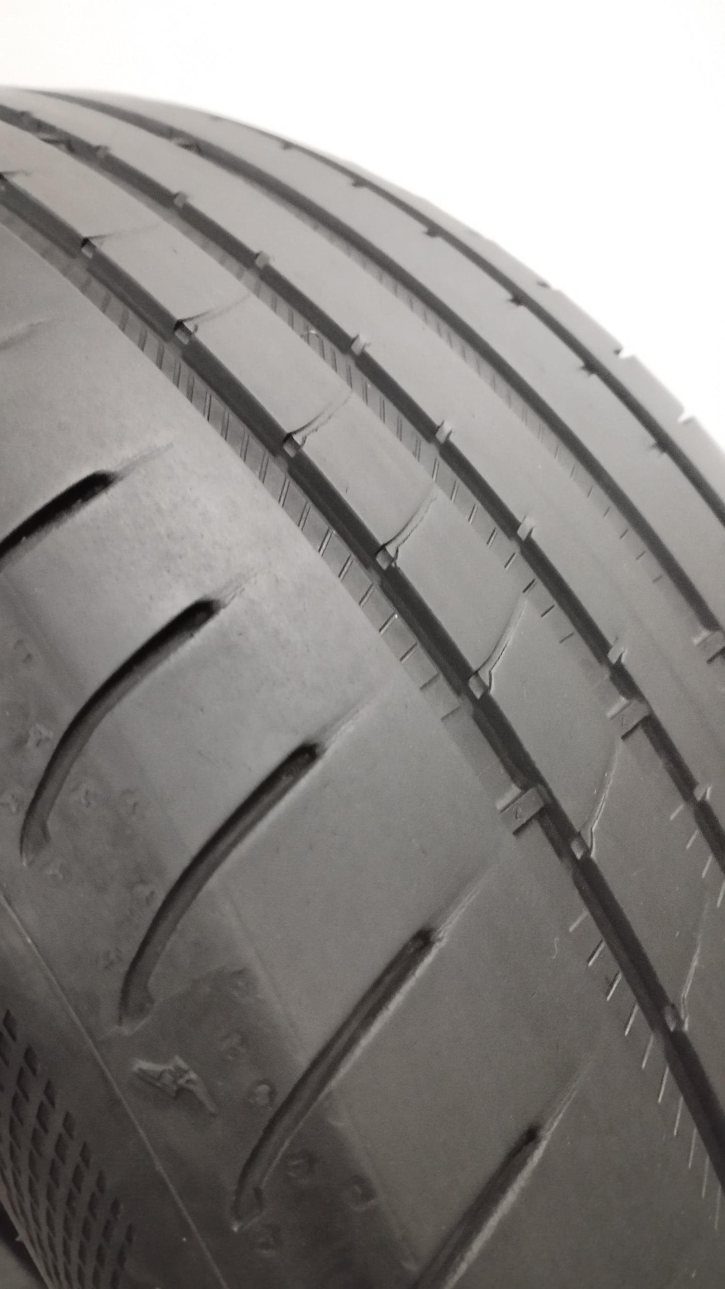 goodyear 245/40 r18 eagle f1 mo cod.YY154